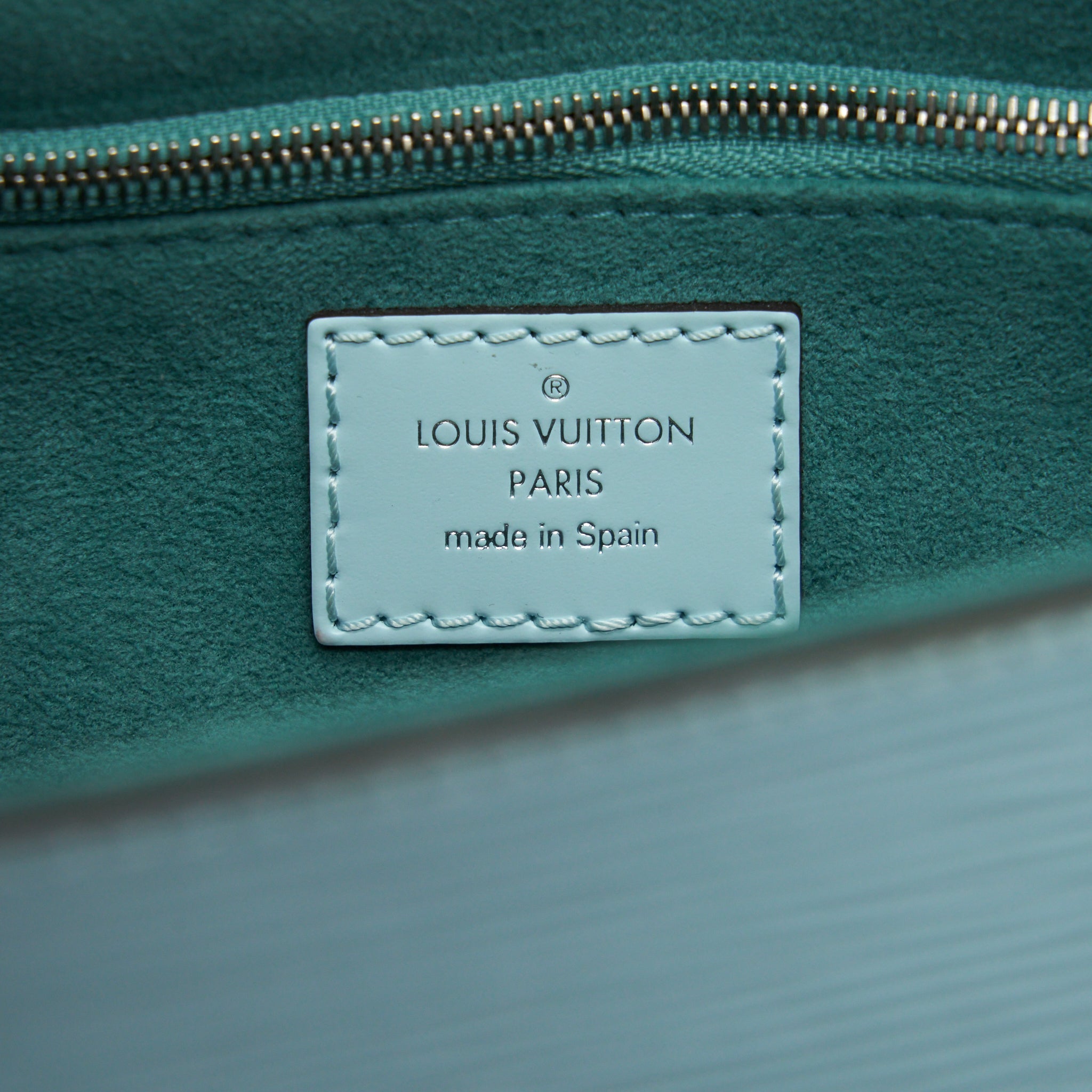 LOUIS VUITTON TOP HANDLE FLAP BAG EPI LIGHT BLUE SHW