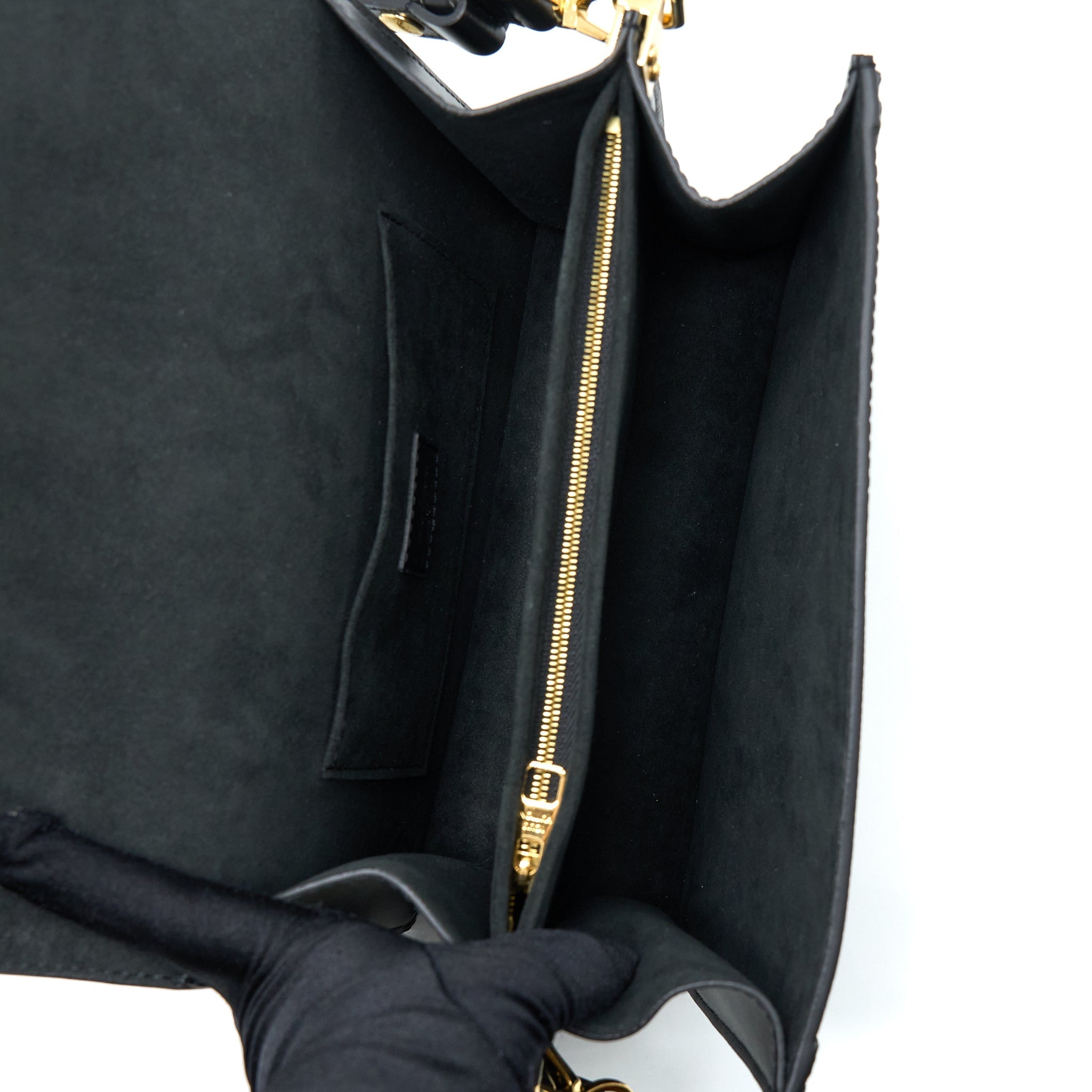 LOUIS VUITTON DAUPHINE MM EPI BLACK GHW