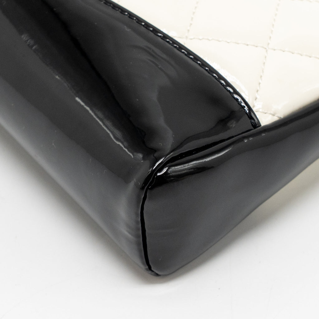 CHANEL MINI 31 BAG PATENT BLACK / WHITE LGHW (MICROCHIP)