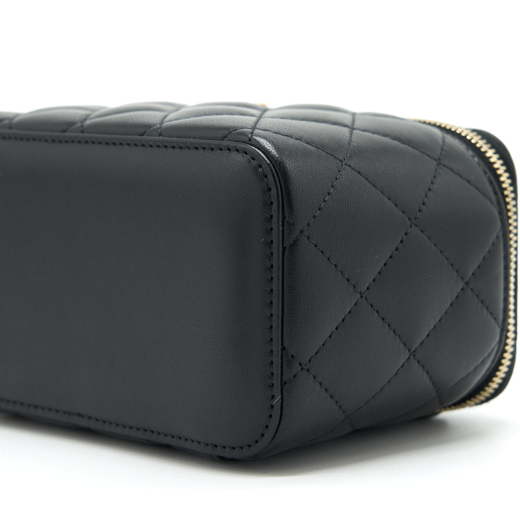 CHANEL 22S PEARL CRUSH LONG VANITY WITH CHAIN LAMBSKIN BLACK GHW