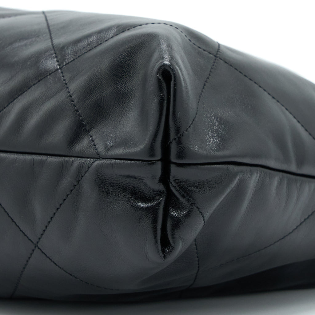 CHANEL MEDIUM 22 BAG SHINY CALFSKIN BLACK BRUSHED GHW (MICROCHIP)