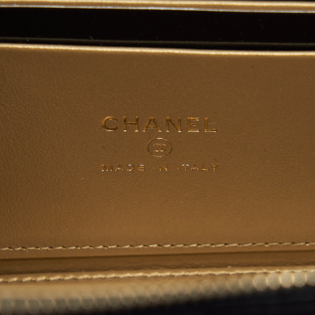 CHANEL 22S PEARL CRUSH LONG VANITY WITH CHAIN LAMBSKIN BLACK GHW