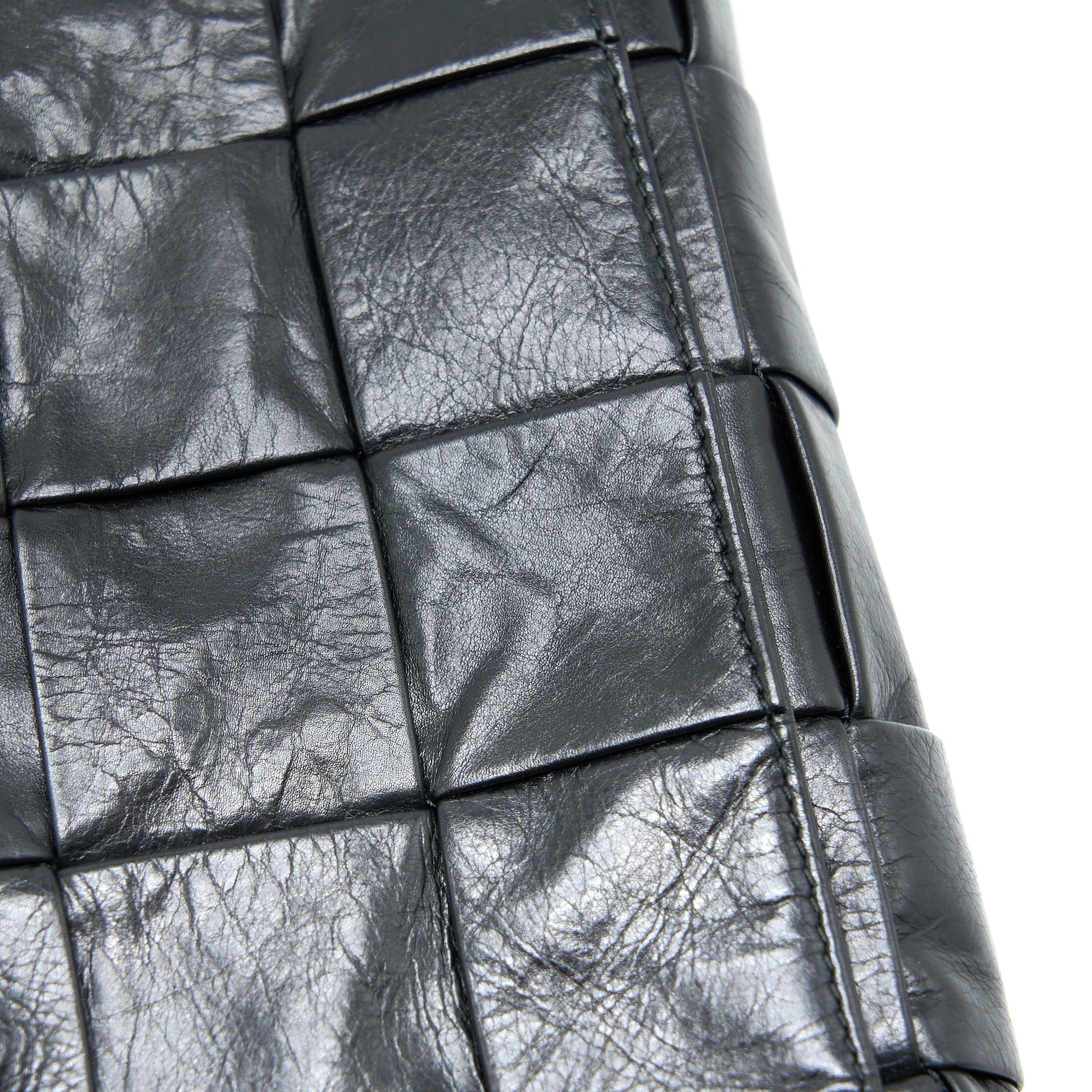 BOTTEGA VENETA CASSETTE BAG AGED CALFSKIN BLACK SHW