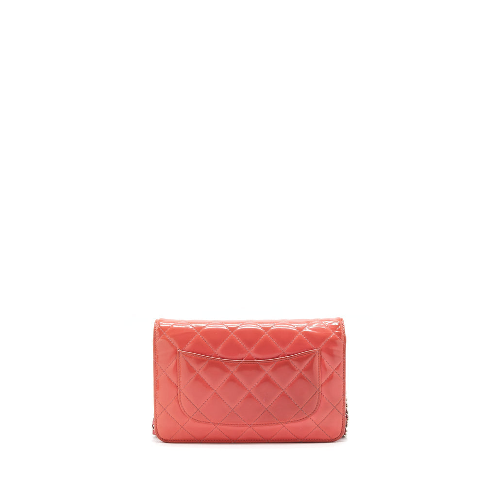 CHANEL WALLET ON CHAINS RED PATENT SHW