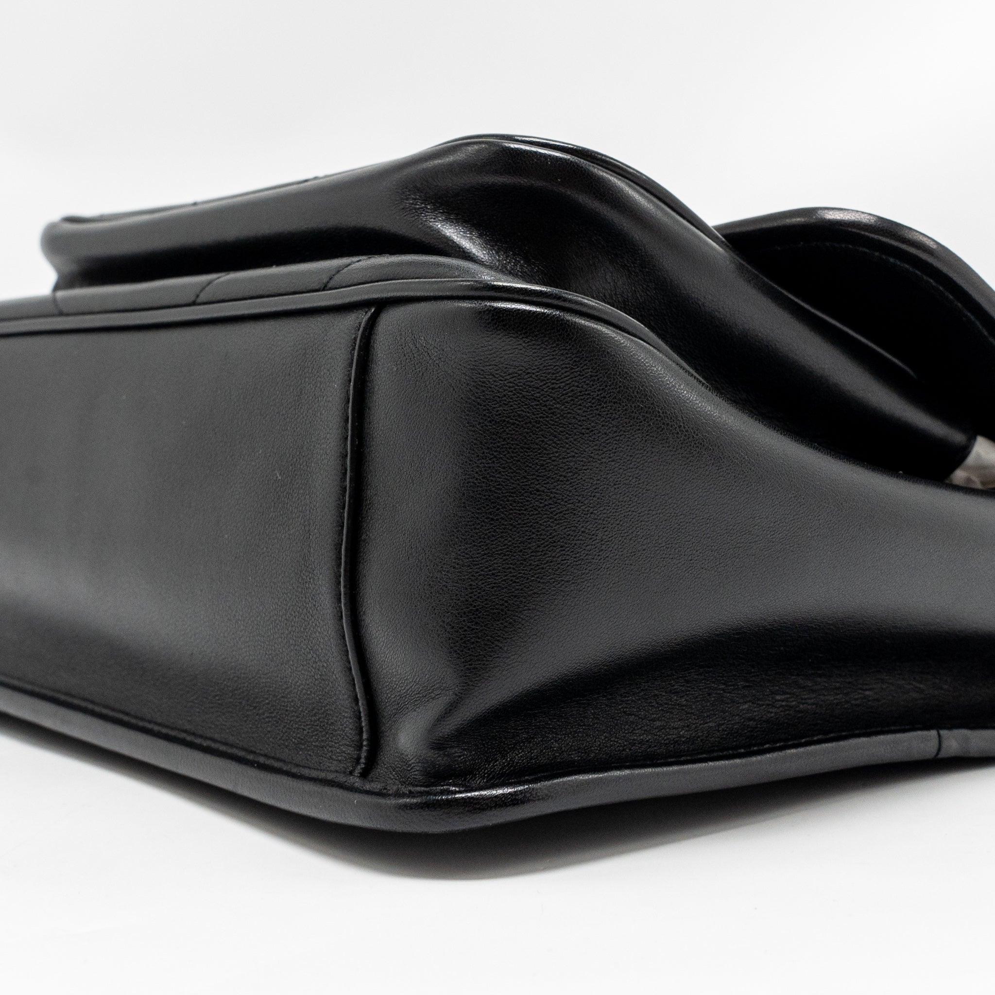 SAINT LAURENT MEDIUM NIKI BAG LAMBSKIN BLACK GHW