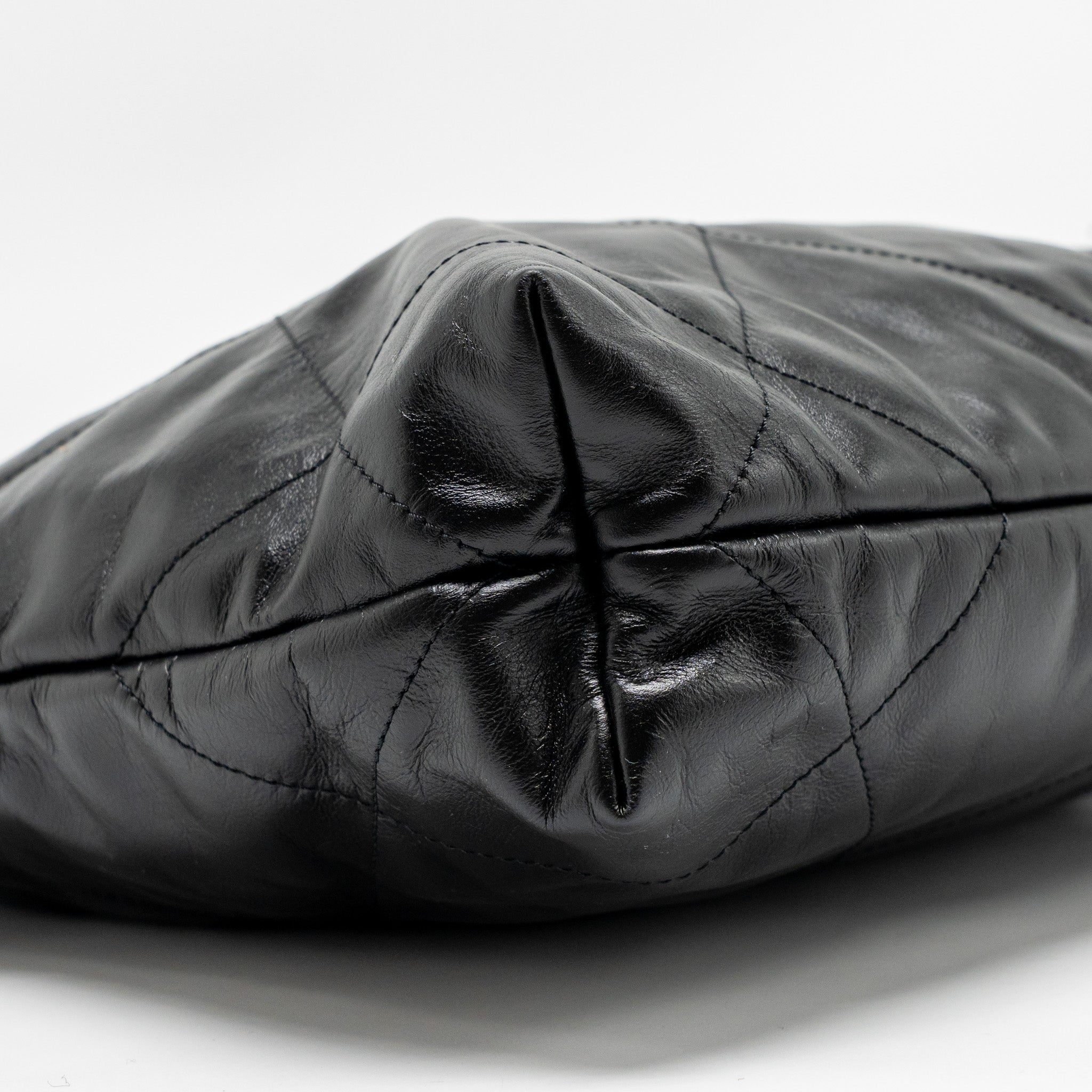 CHANEL SMALL 22 BAG SHINY CALFSKIN BLACK SHW (MICROCHIP)