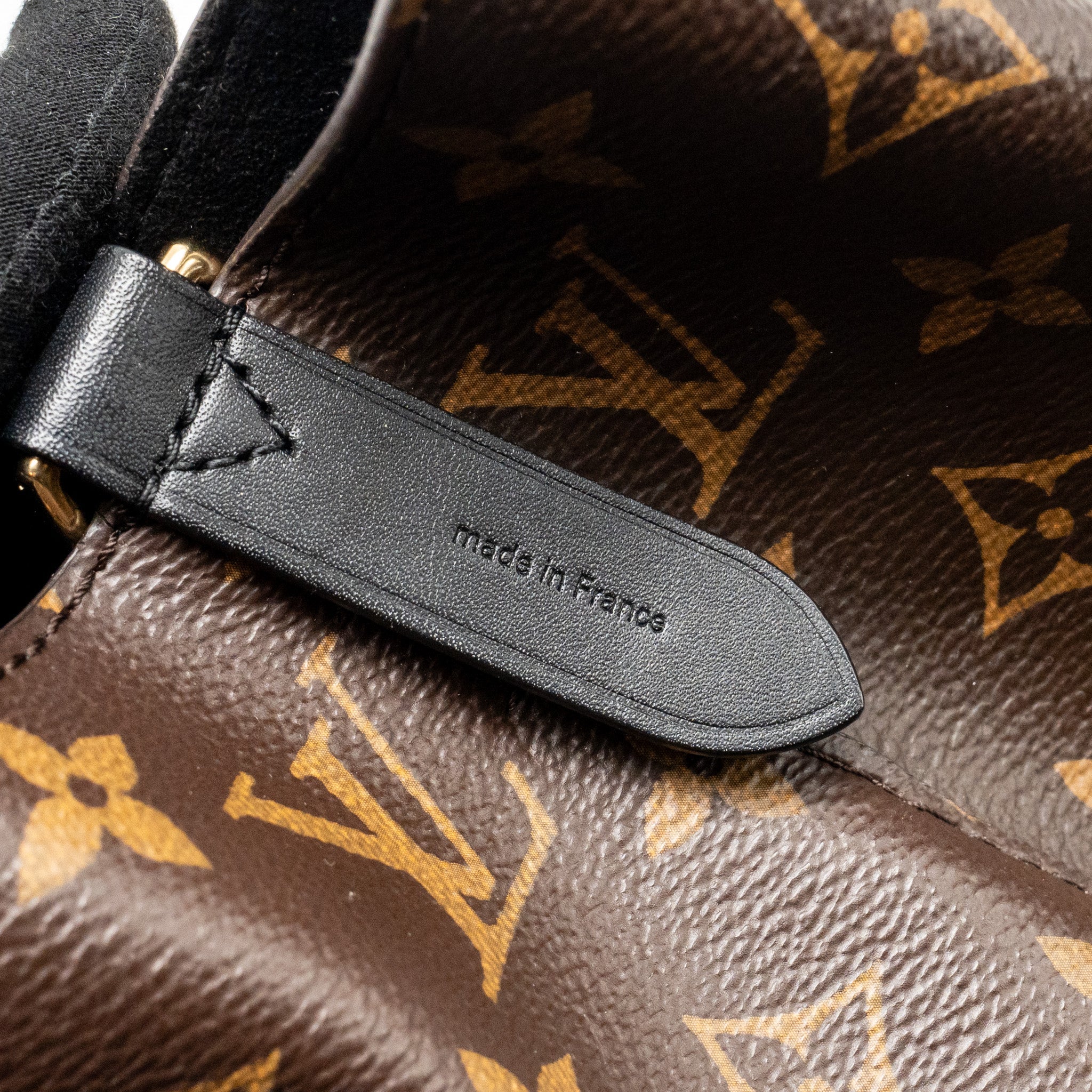 LOUIS VUITTON NEO NOE MONOGRAM CANVAS BLACK GHW