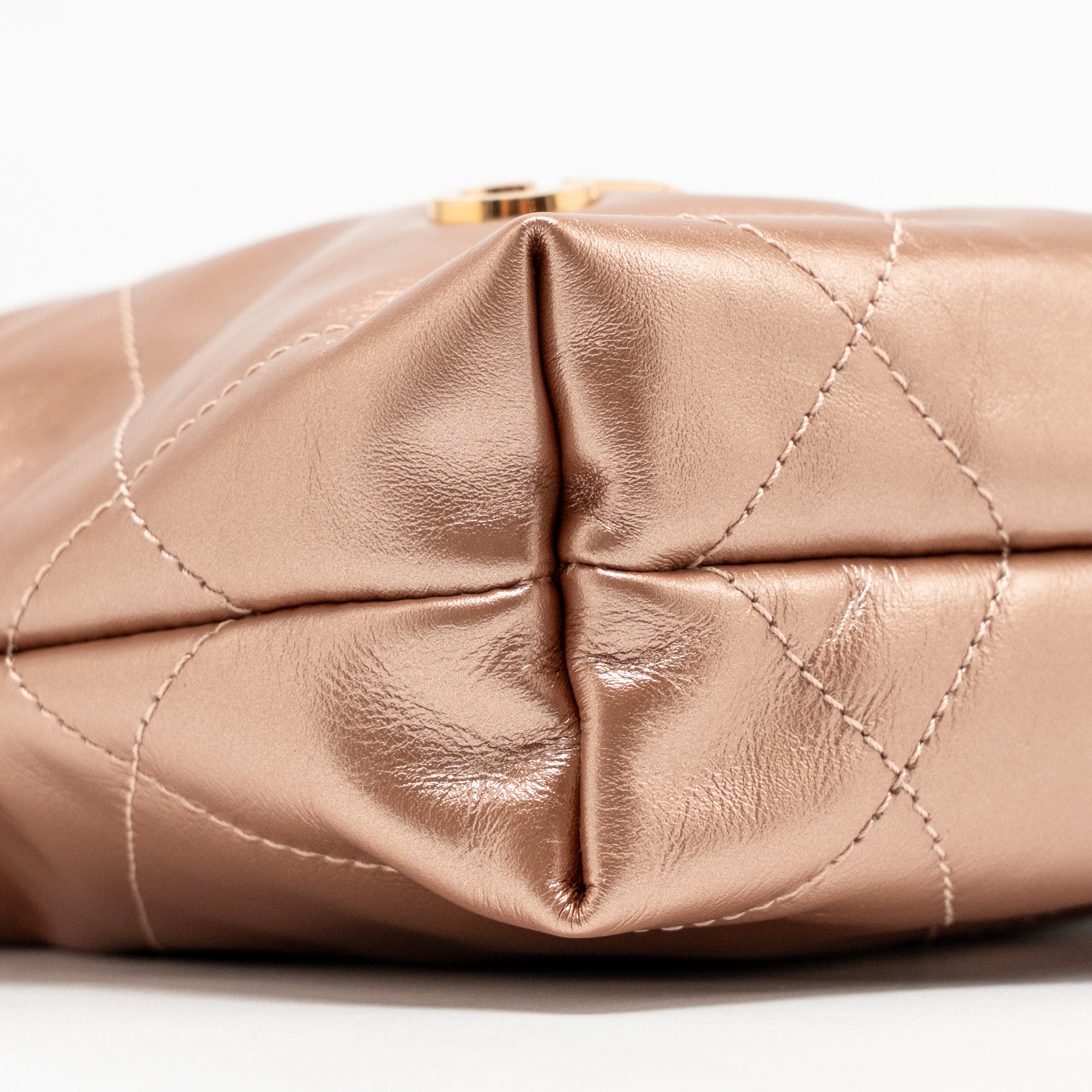 CHANEL MINI 22 BAG SHINY CALFSKIN LIGHT PINK LGHW (MICROCHIP)