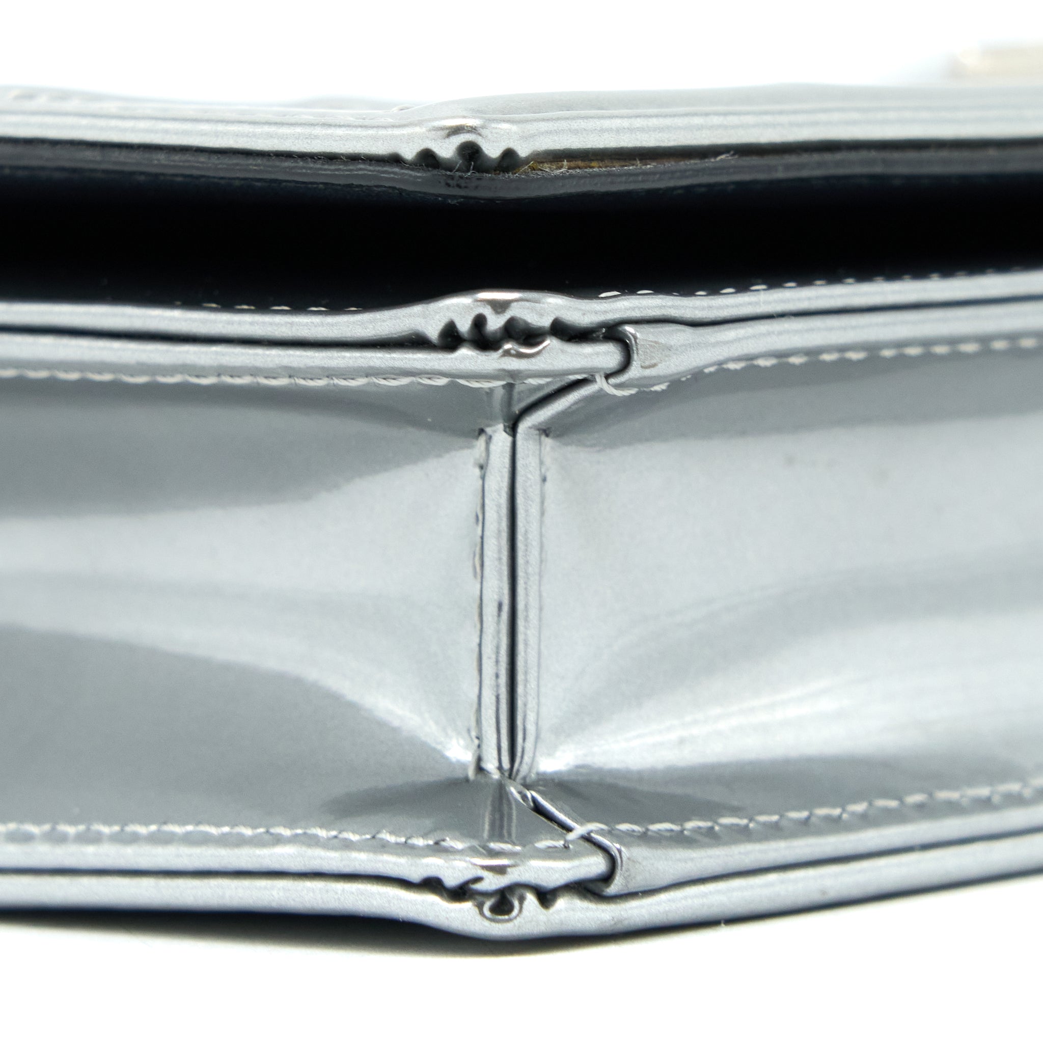 DIOR DIORAMA WALLET ON CHAIN PATENT METALLIC SILVER SHW
