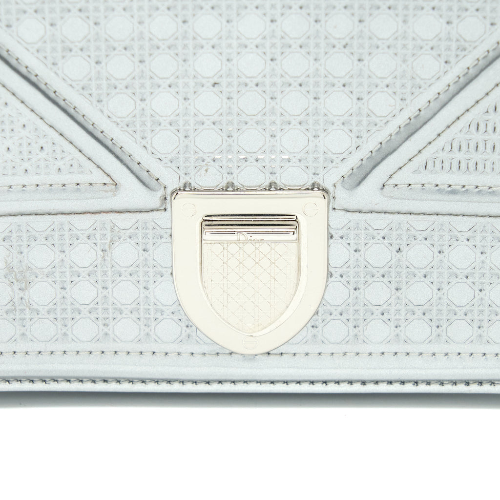 DIOR DIORAMA WALLET ON CHAIN PATENT METALLIC SILVER SHW