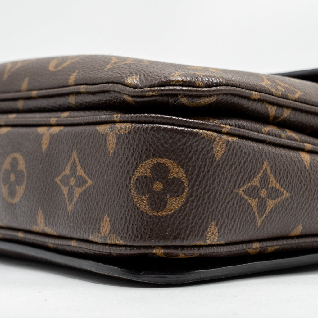 LOUIS VUITTON POCHETTE METIS MONOGRAM CANVAS GHW