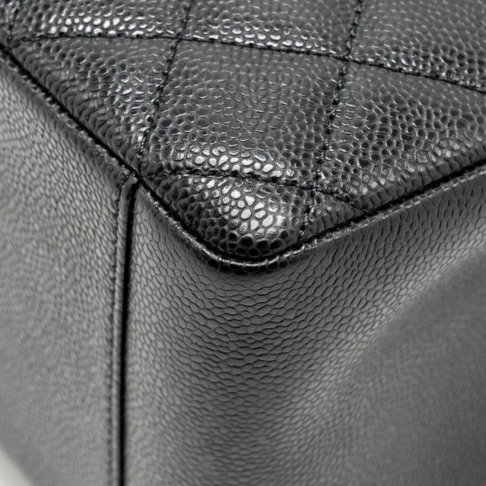 CHANEL GRAND SHOPPING TOTE / GST CAVIAR BLACK SHW