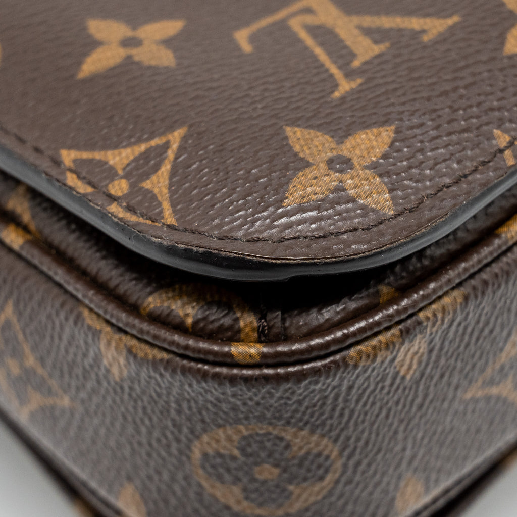 LOUIS VUITTON POCHETTE METIS MONOGRAM CANVAS GHW