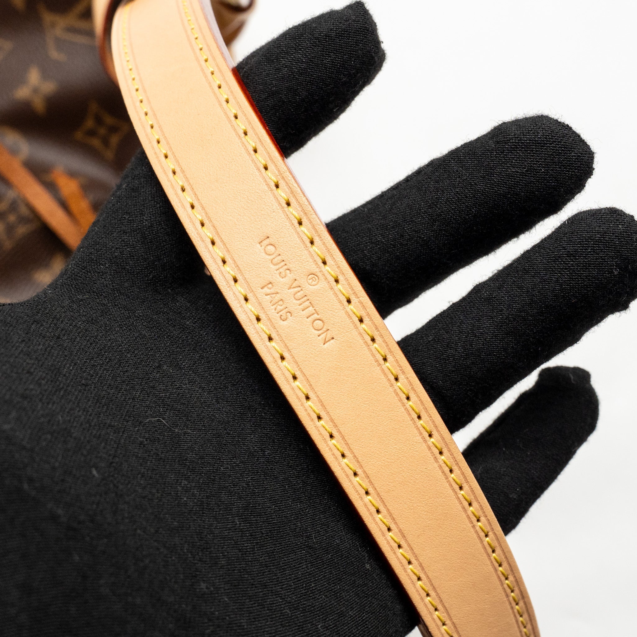 LOUIS VUITTON NOE BAG MONOGRAM CANVAS GHW