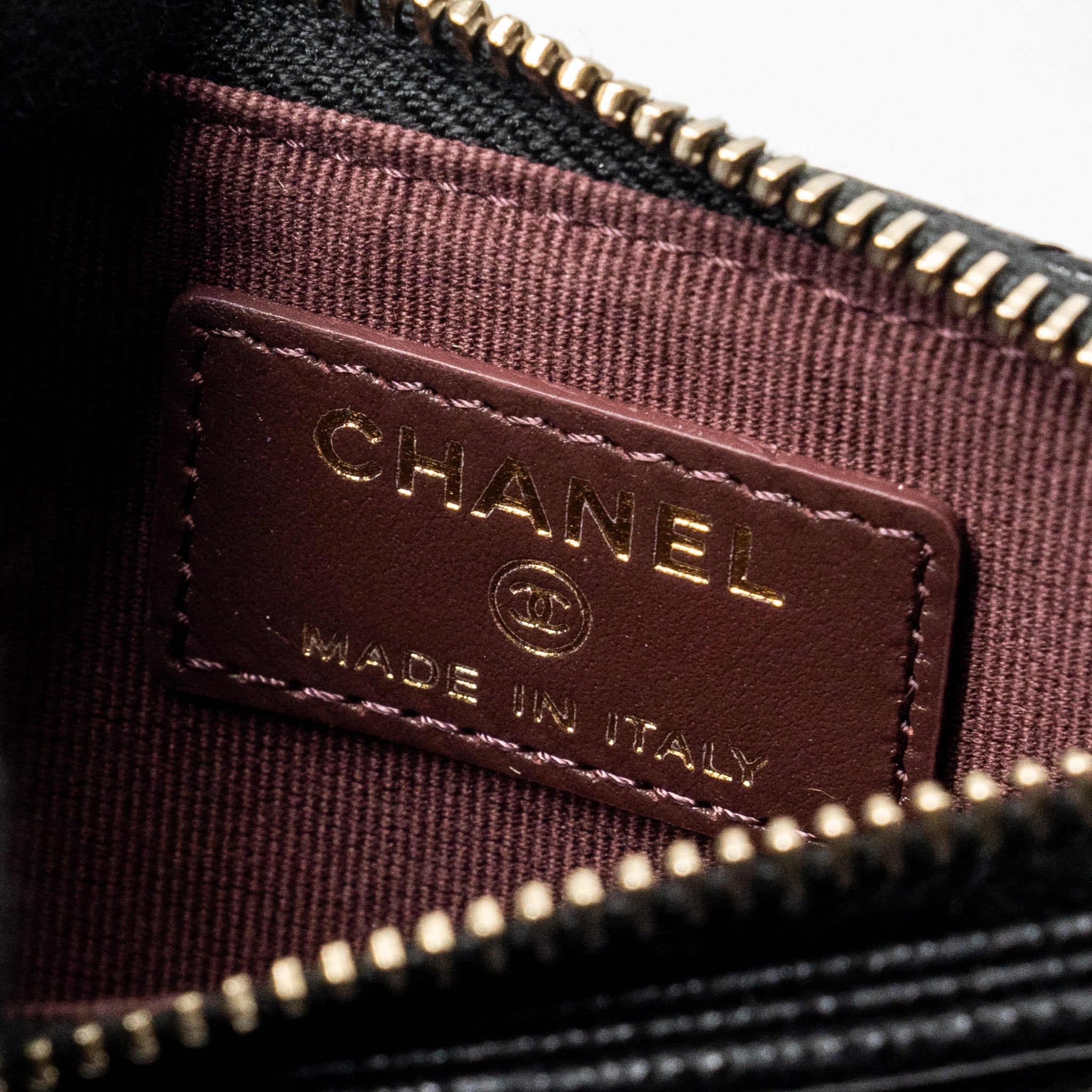 CHANEL FLAP WITH ZIP CARD HOLDER CAVIAR BLACK LGHW (MICROCHIP)