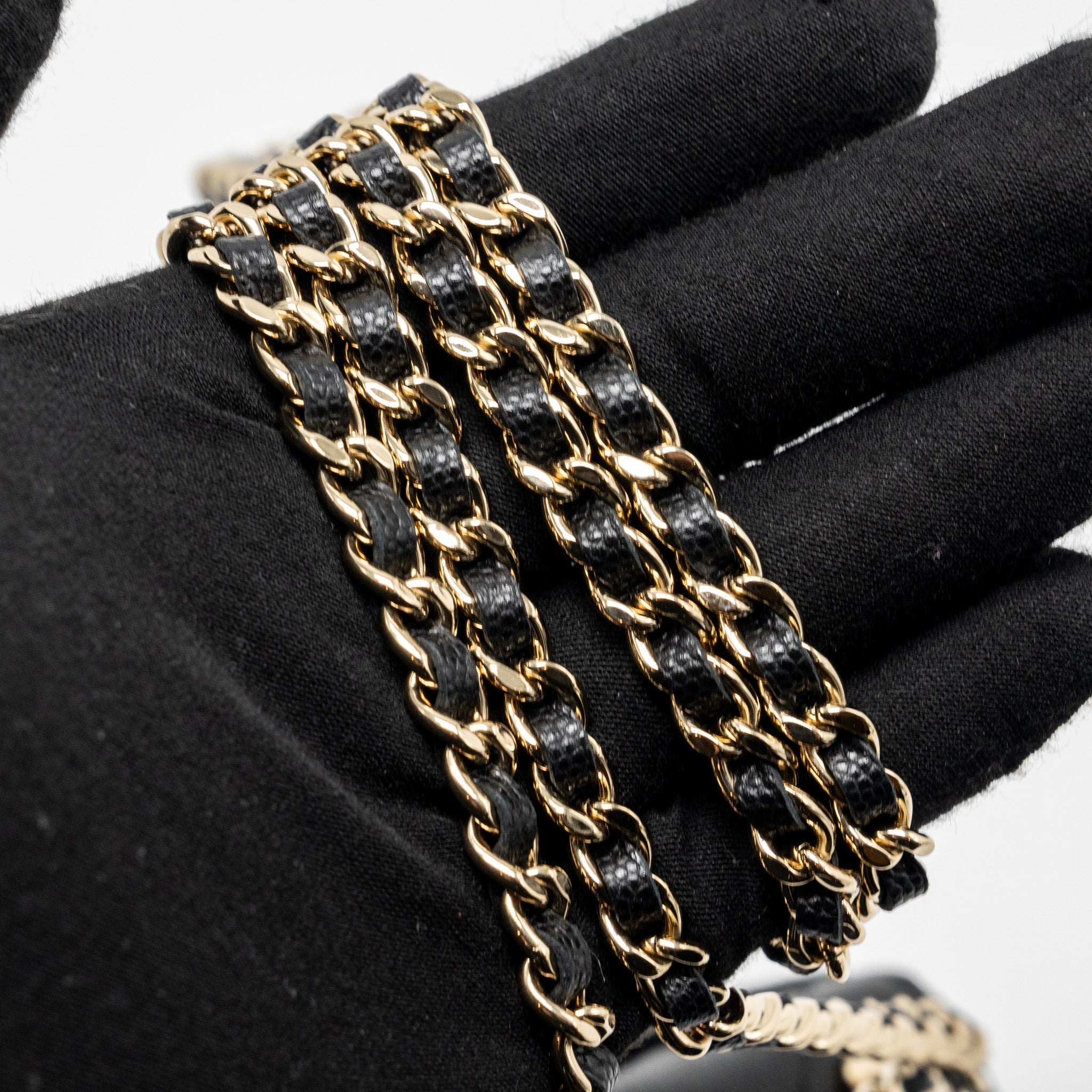 CHANEL MINI TOP HANDLE FLAP BAG CAVIAR BLACK LGHW (MICROCHIP)