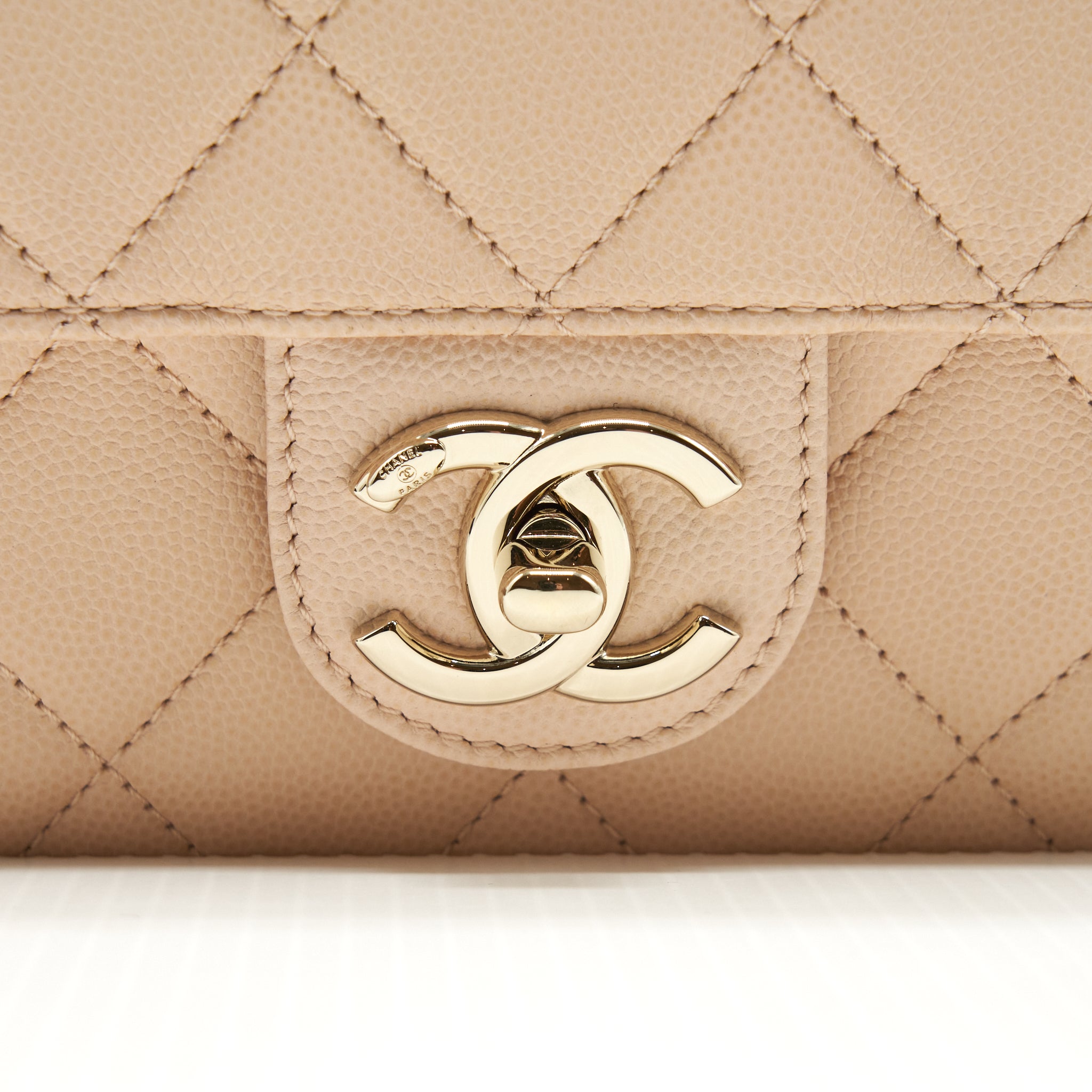 CHANEL 21K CROSSBODY BAG CAVIAR LIGHT BEIGE LGHW