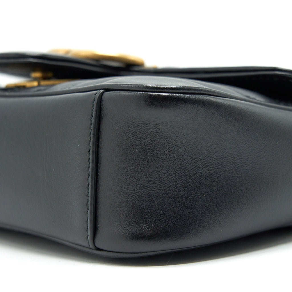 GUCCI GG MARMONT MINI MATELASSE SHOULDER BAG BLACK GHW