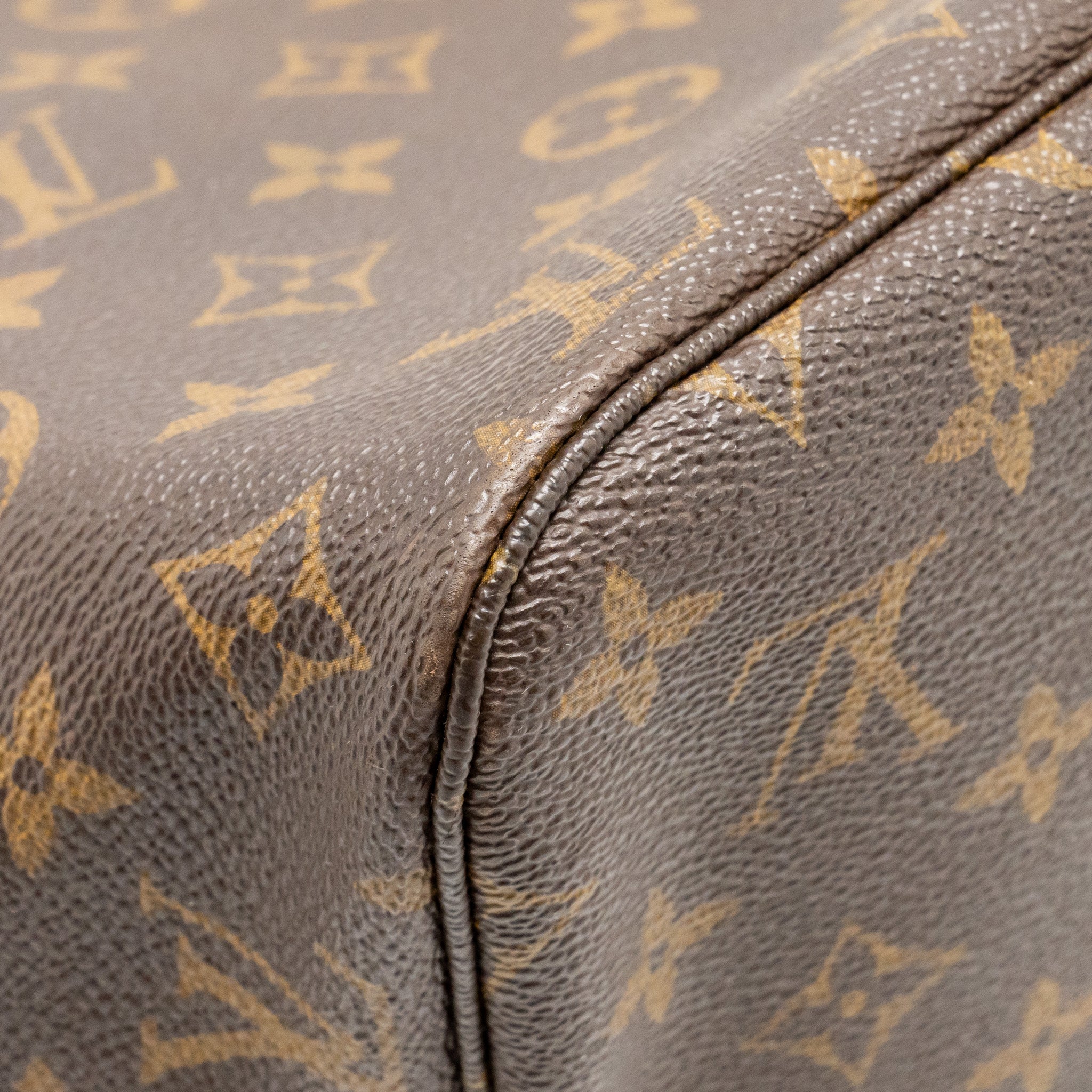 LOUIS VUITTON NEVERFULL MM MONOGRAM CANVAS GHW