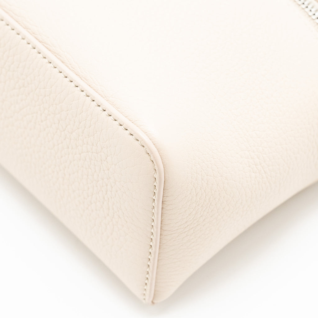 LORO PIANA EXTRA POCKET L19 GRAINED CALFSKIN WHISPER WHITE SHW