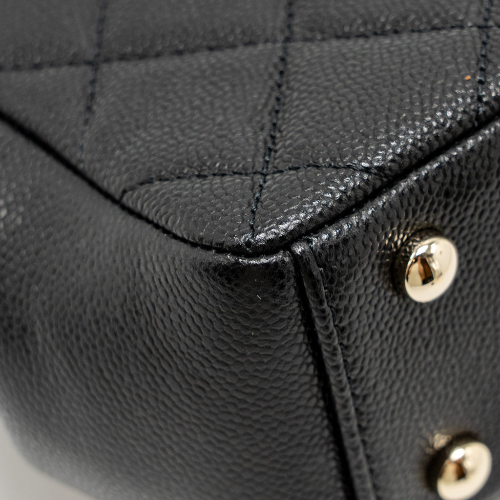 CHANEL SMALL BUSINESS AFFINITY CAVIAR BLACK LGHW (MICROCHIP)