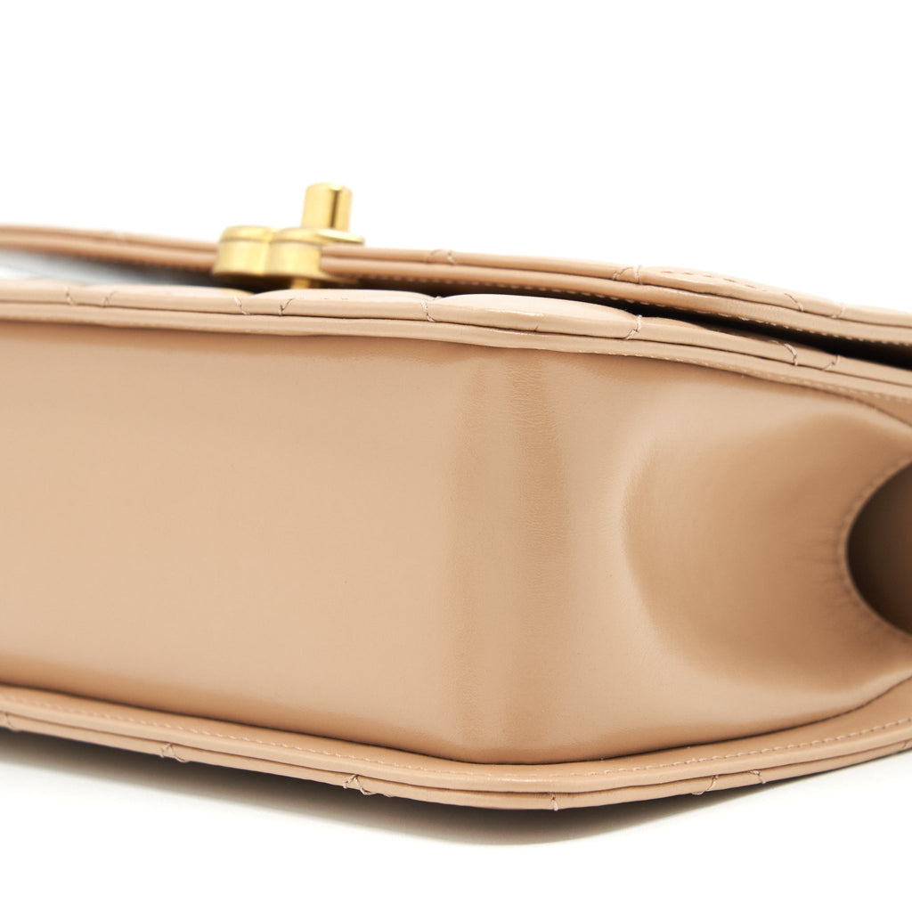 CHANEL 21A SMALL GOLD CRUSH FLAP BAG CALFSKIN BEIGE GHW (MICROCHIP)