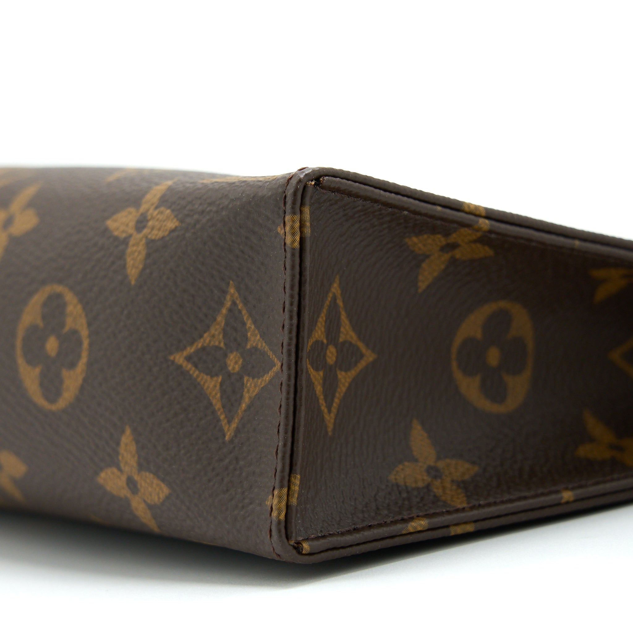 LOUIS VUITTON POCHE TOILETTE MONOGRAM CANVAS GHW