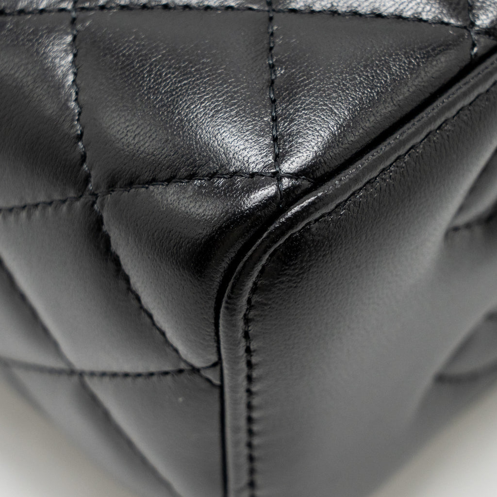 CHANEL 24A LONG VANITY CASE WITH CC LOGO ADJUSTABLE CHAIN LAMBSKIN BLACK GHW(MICROCHIP)