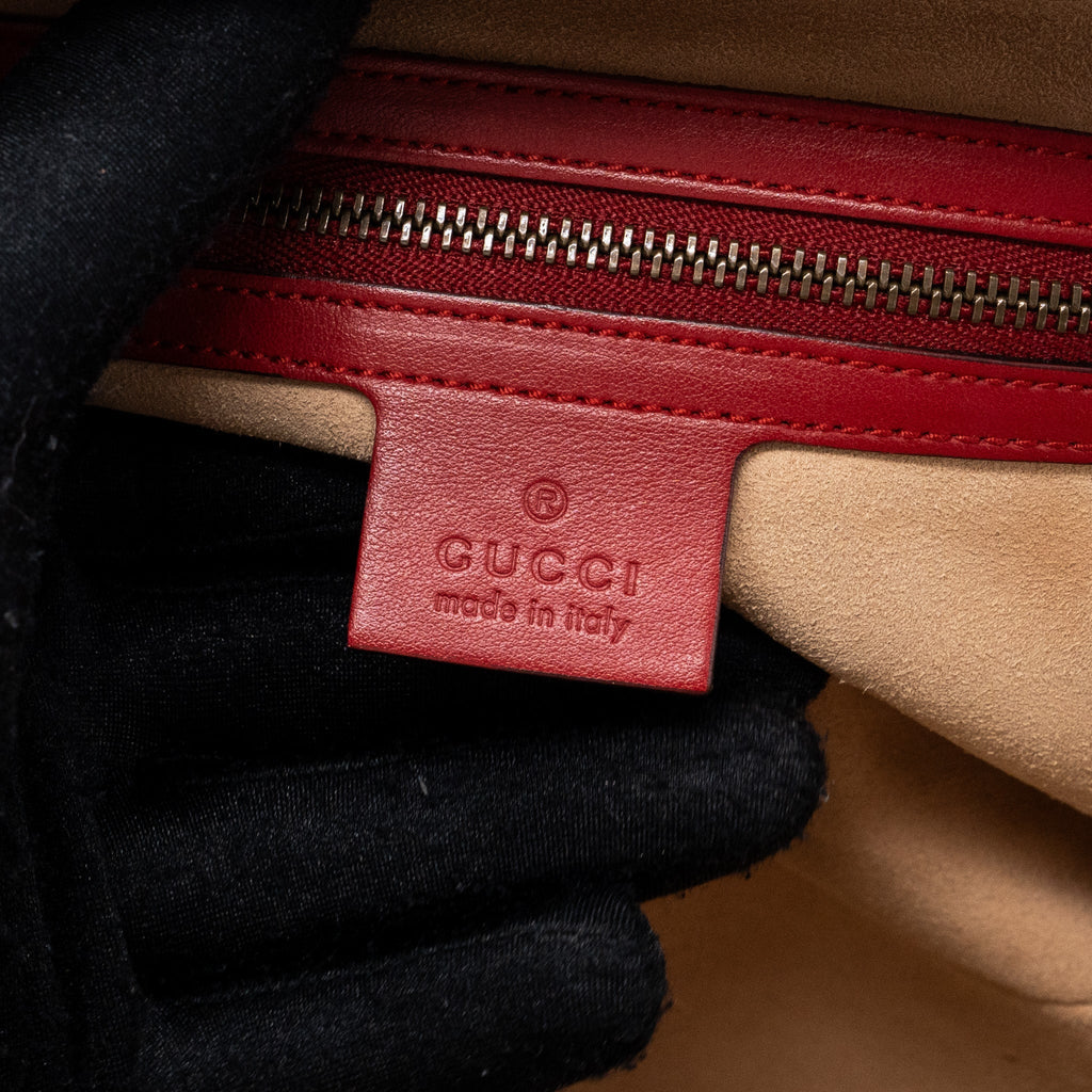 GUCCI GG MARMONT MATELASSE SHOULDER BAG CALFSKIN RED GHW