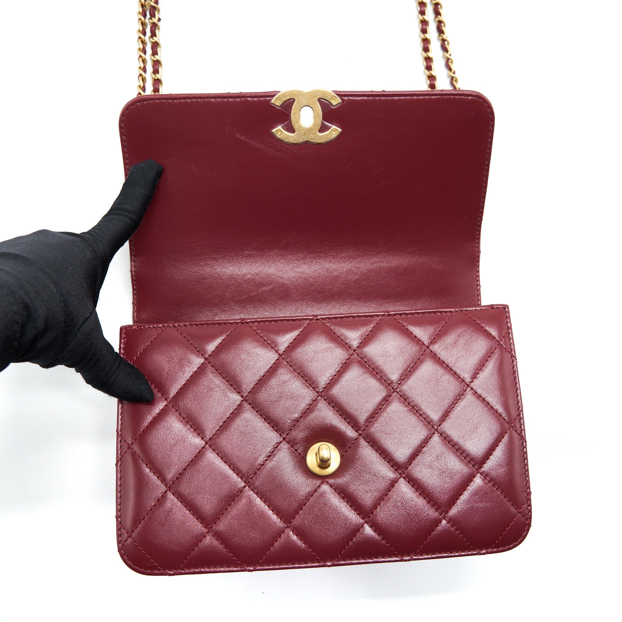 CHANEL 21A MEDIUM GOLD CRUSH FLAP BAG CALFSKIN NC635 BURGUNDY GHW (MICROCHIP)
