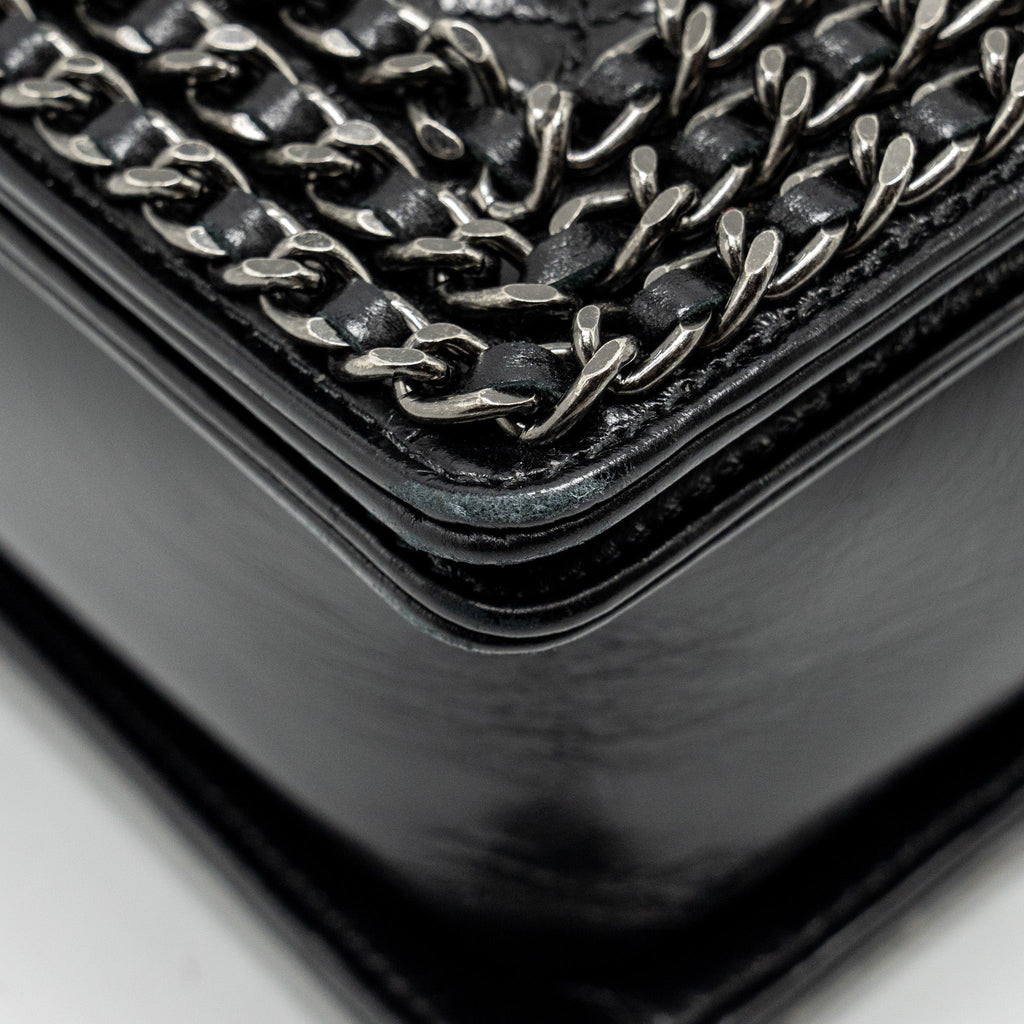 CHANEL NEW MEDIUM CHAIN EDGE BOY BAG CALFSKIN BLACK RUTHENIUM SHW