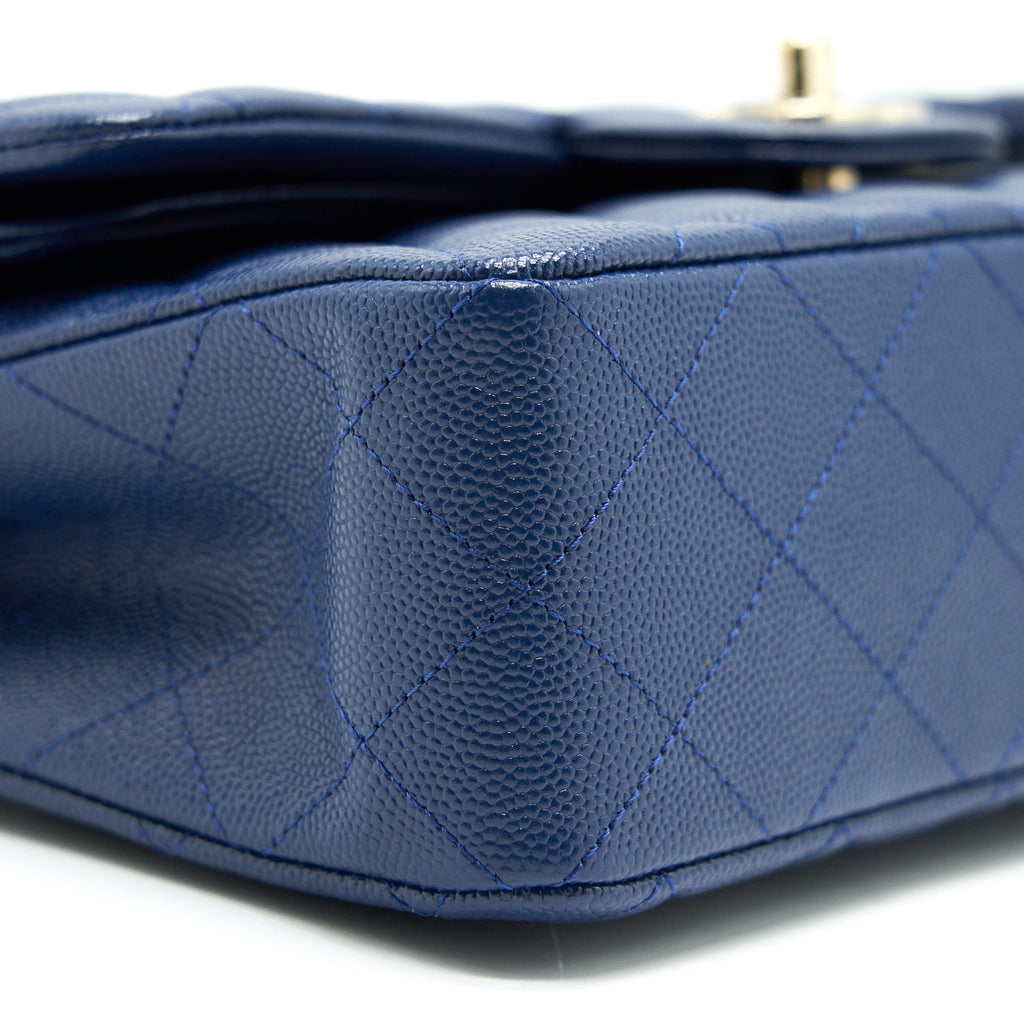 CHANEL CLASSIC SMALL DOUBLE FLAP CAVIAR NAVY LGHW