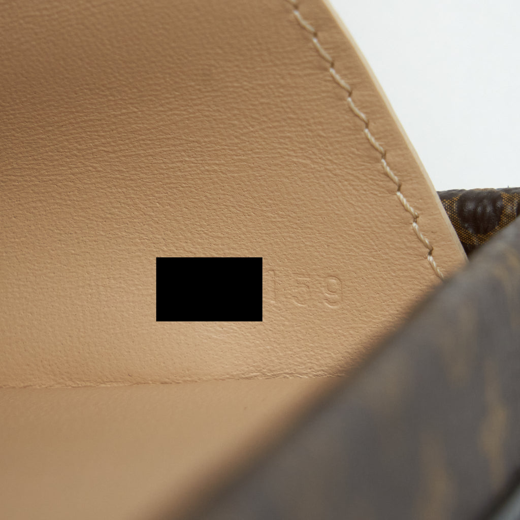 LOUIS VUITTON PETITE MALLE MONOGRAM CANVAS GHW