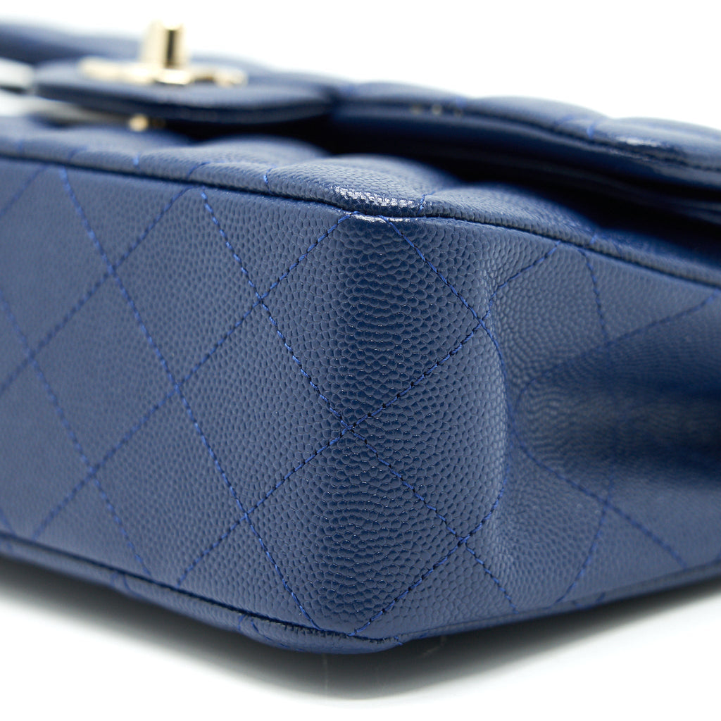 CHANEL CLASSIC SMALL DOUBLE FLAP CAVIAR NAVY LGHW