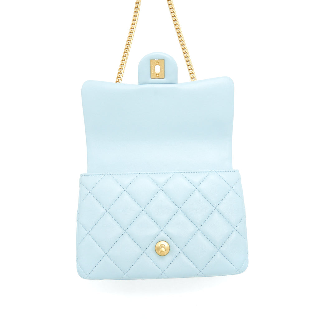 CHANEL 22P ENEMAL SMALL FLAP BAG LAMBSKIN LIGHT BLUE GOLD/BLUE HARDWARE