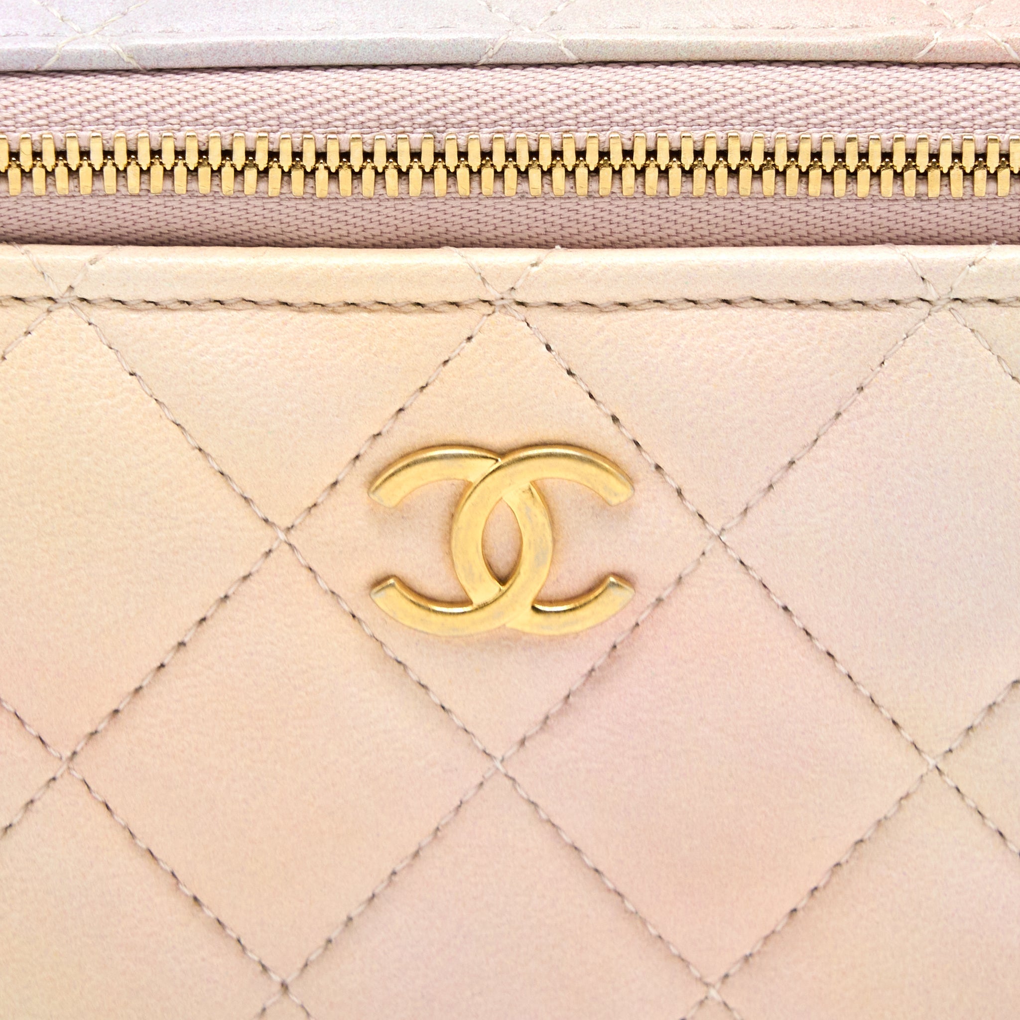 CHANEL 22P TOP HANDLE LONG VANITY CASE LAMBSKIN MULTICOLOUR GHW
