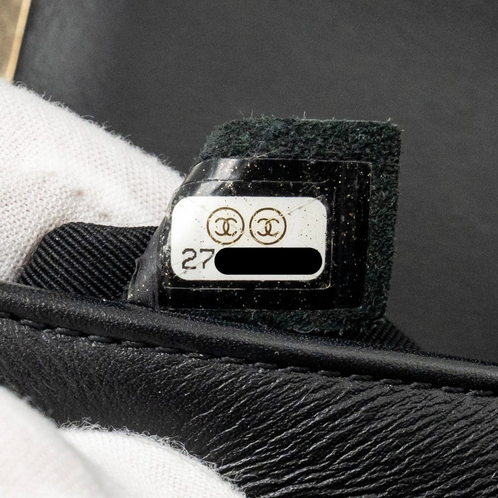 CHANEL SMALL CHEVRON BOY BAG LAMBSKIN BLACK LGHW