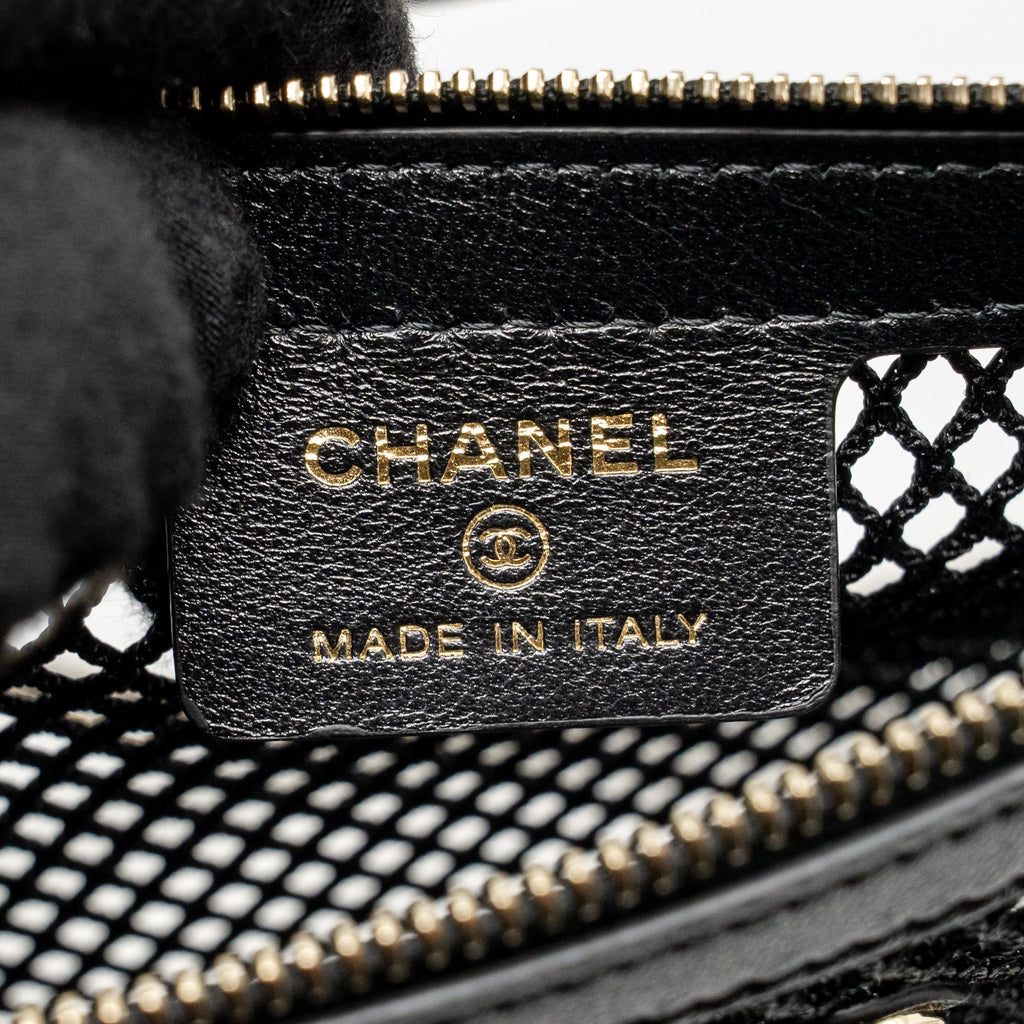 CHANEL 25S HALF MOON CLUTCH WITH CHAIN MESH/LAMBSKIN BLACK LGHW (MICROCHIP)