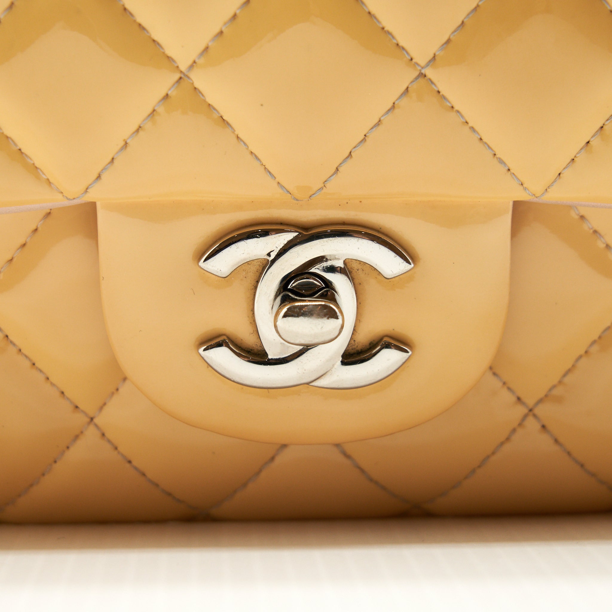 CHANEL MEDIUM CLASSIC DOUBLE FLAP BAG YELLOW PATENT SHW