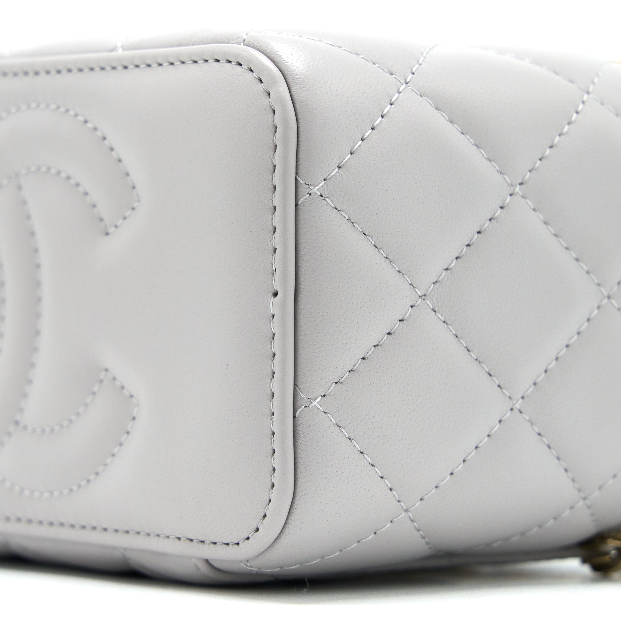 CHANEL 22B PEARL CRUSH LONG VANITY WITH CHAIN LAMBSKIN GREY GHW