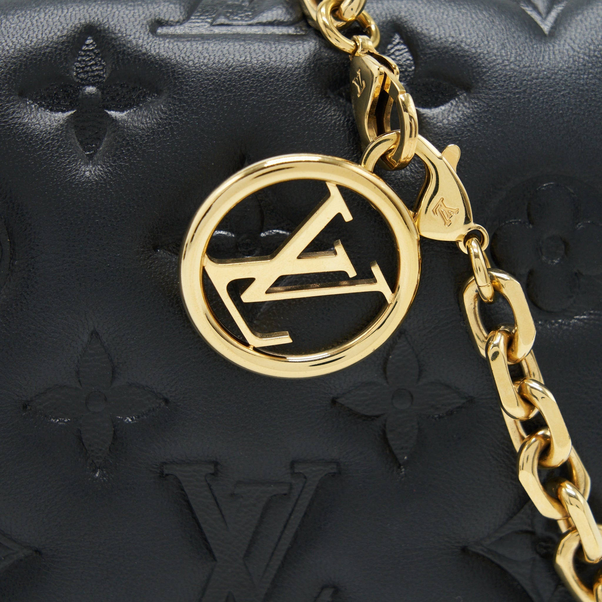 LOUIS VUITTON POCHETTE COUSSIN LAMBSKIN BLACK GHW