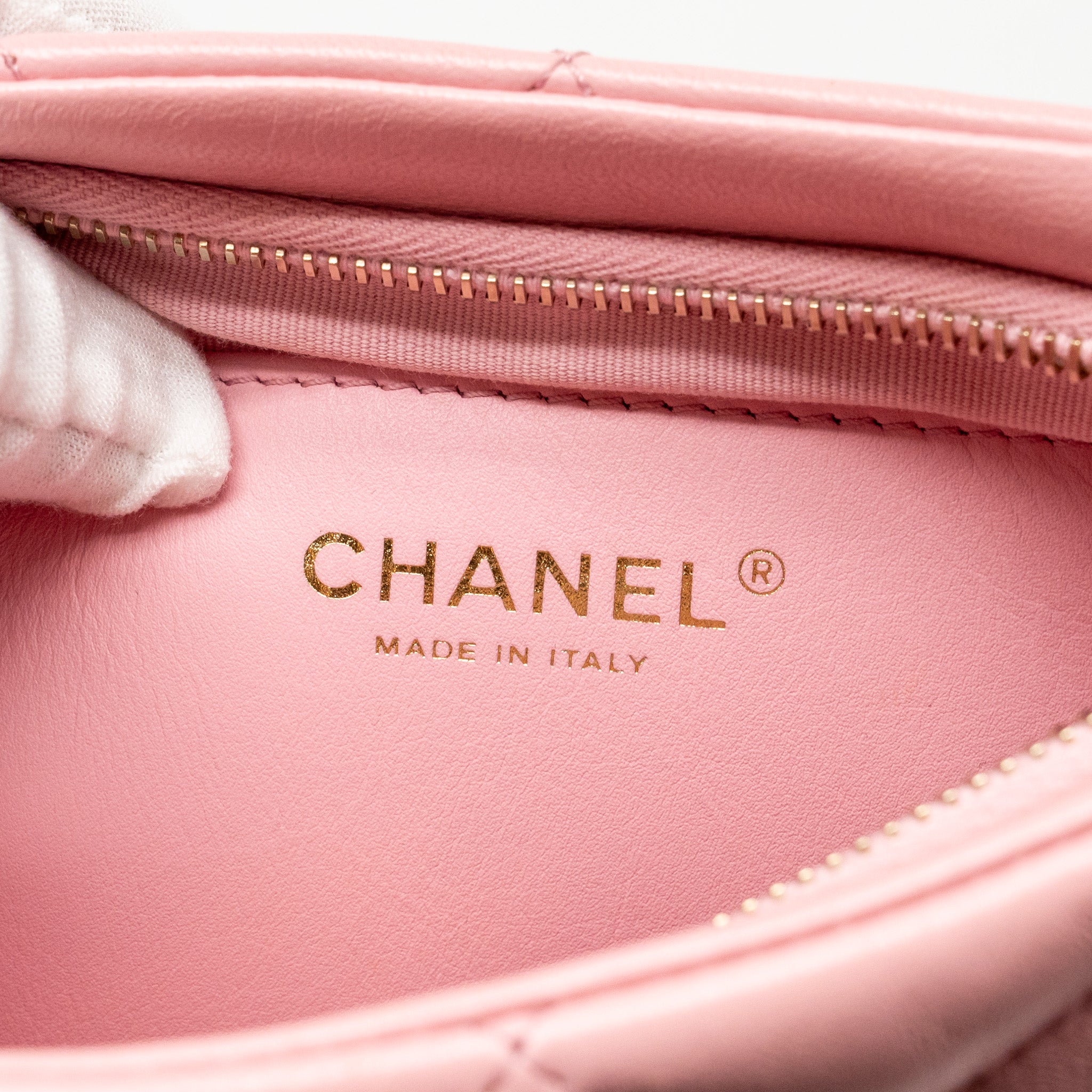 CHANEL 22K HOBO SHOULDER BAG WITH LOGO CHAIN LAMBSKIN PINK GHW (MICROCHIP)