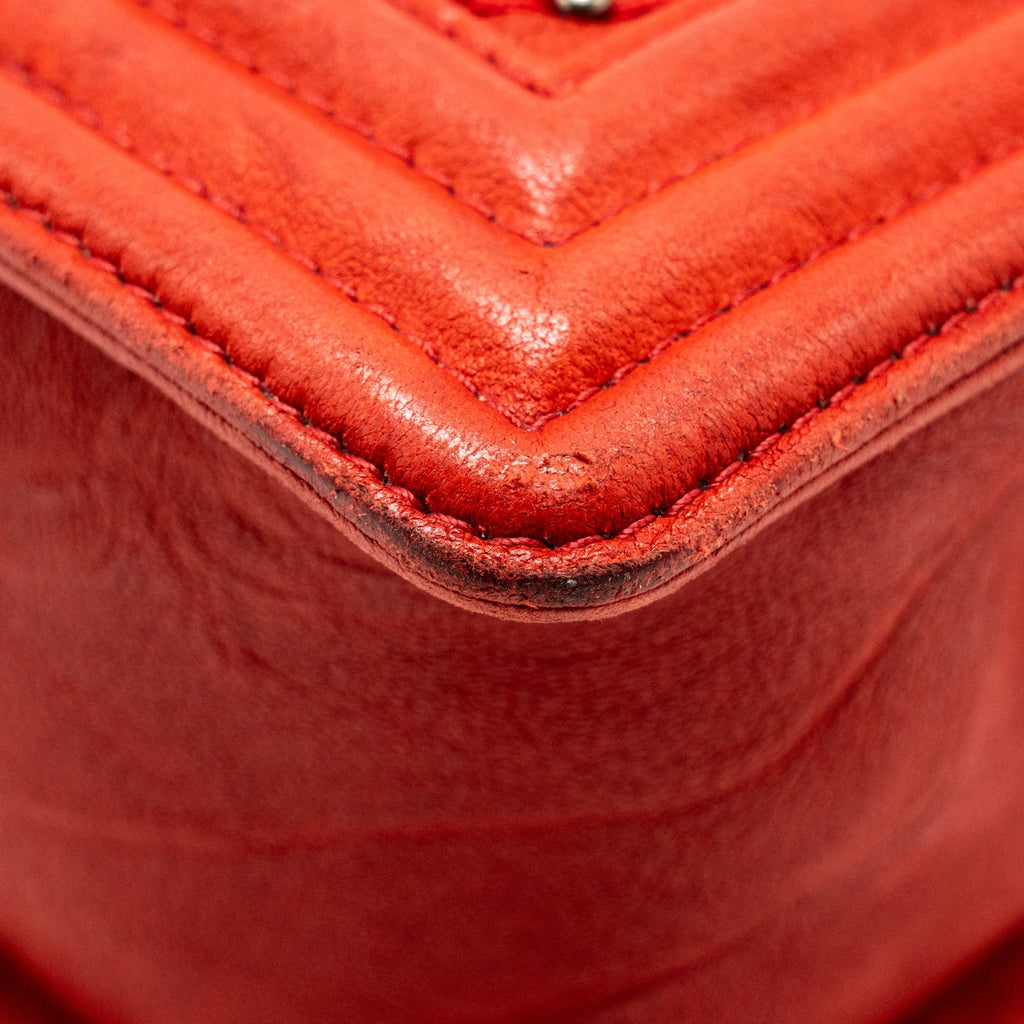CHANEL MEDIUM BOY BAG LAMBSKIN RED RUTHENIUM SHW