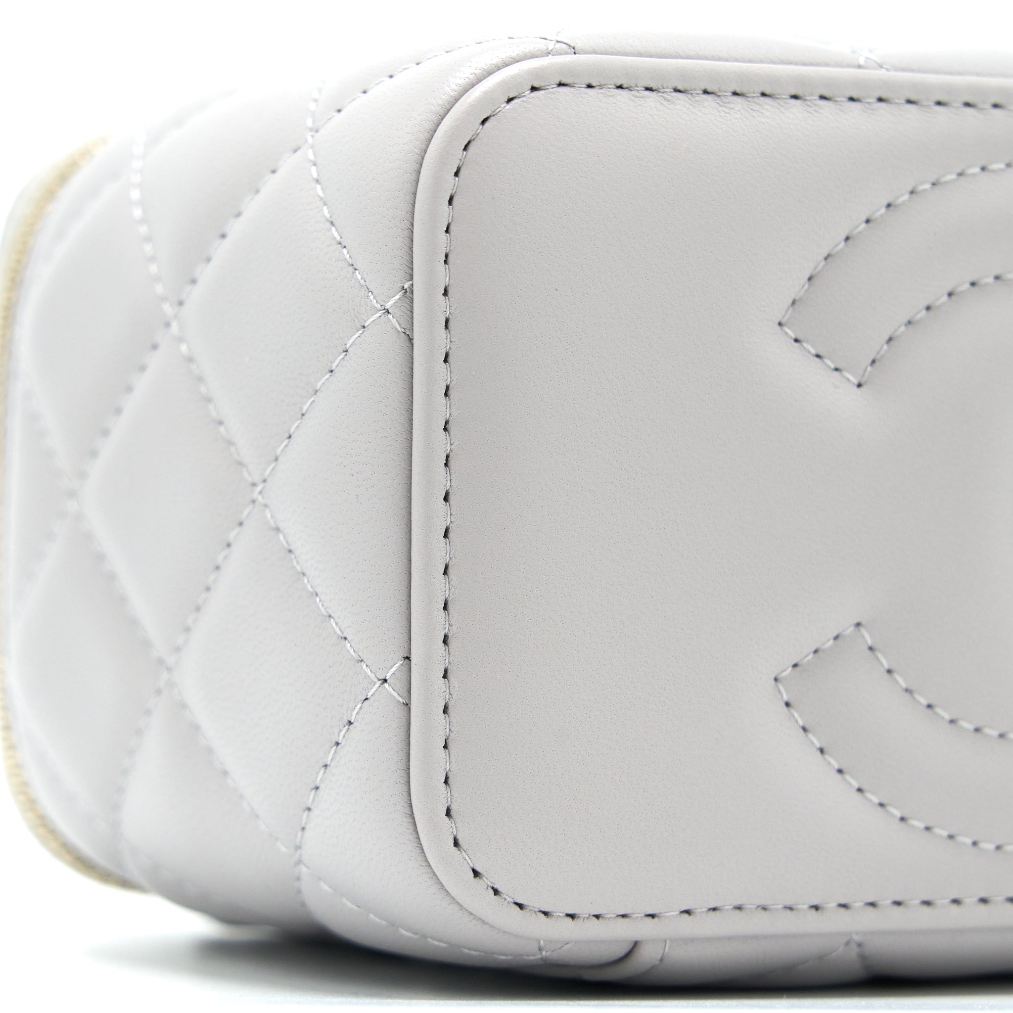 CHANEL 22B PEARL CRUSH LONG VANITY WITH CHAIN LAMBSKIN GREY GHW