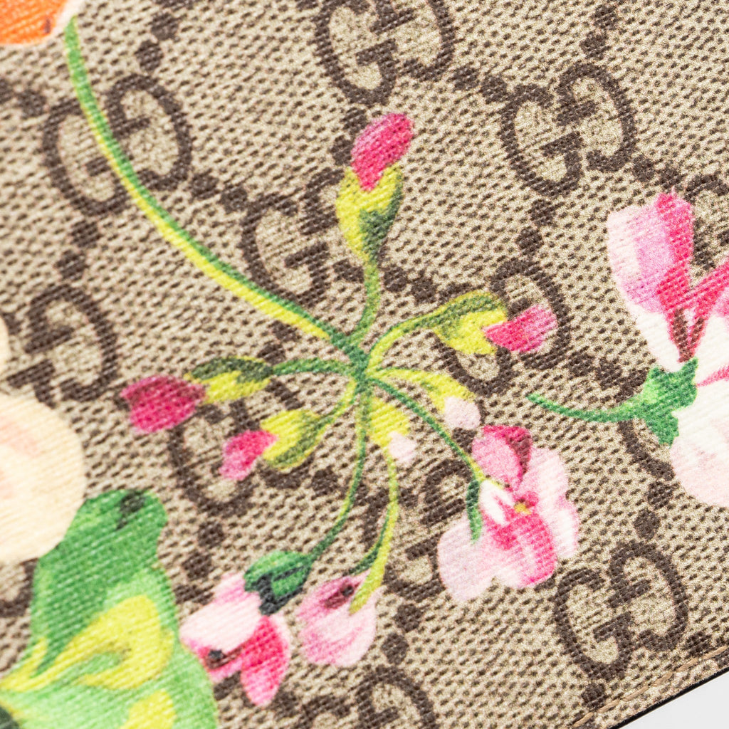GUCCI MINI CLUTCH WITH CHAIN FLOWER PRINTED GG SUPREME CANVAS SHW