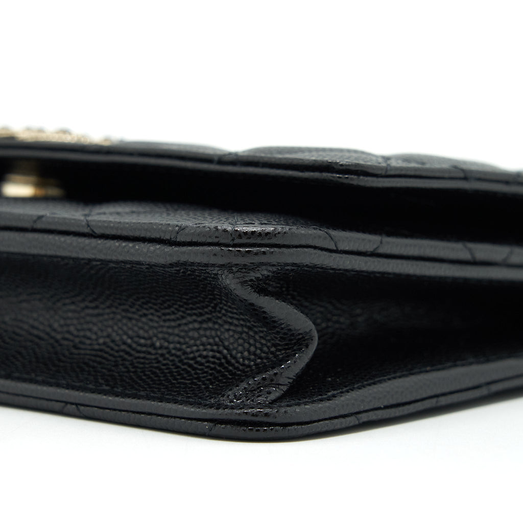 CHANEL 22S DETAIL CC LOGO WALLET ON CHAIN CAVIAR BLACK LGHW (MICROCHIP)