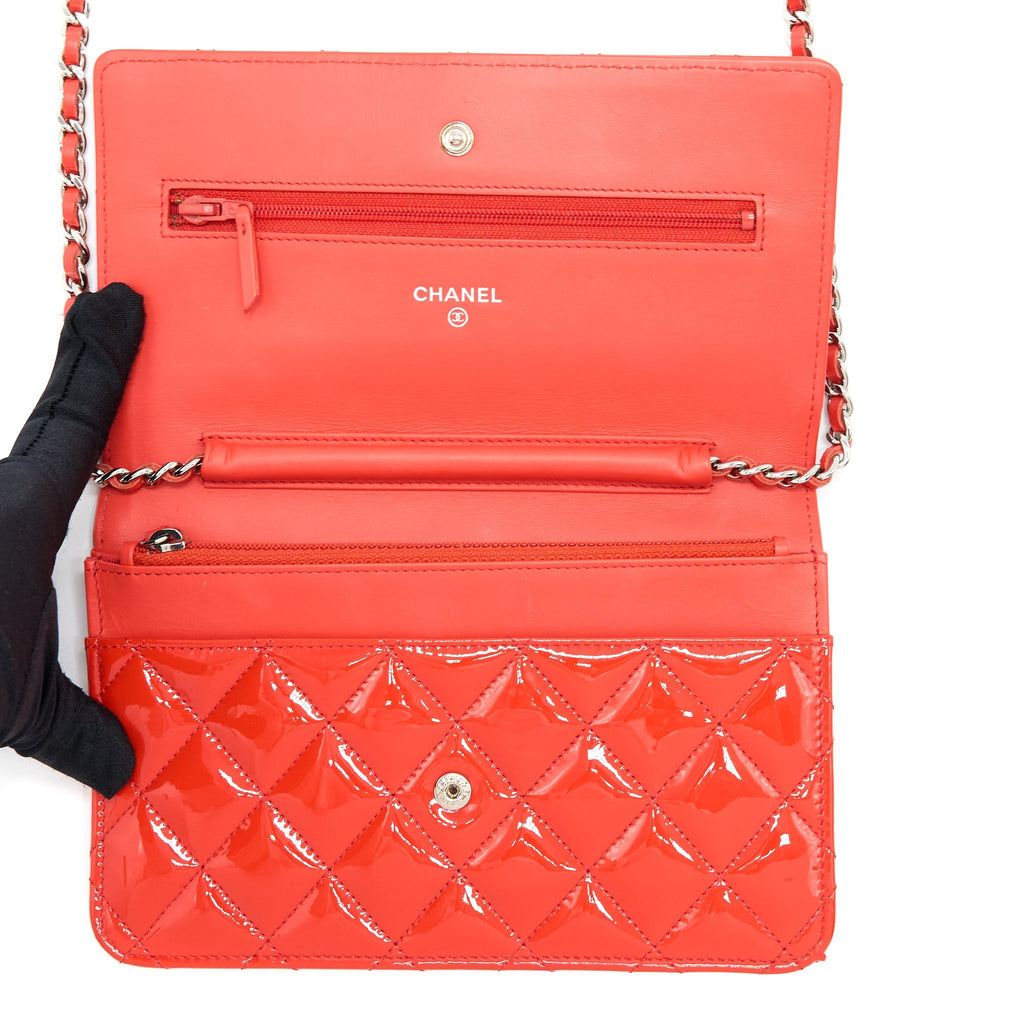 CHANEL CLASSIC WALLET ON CHAIN PATENT RED SHW