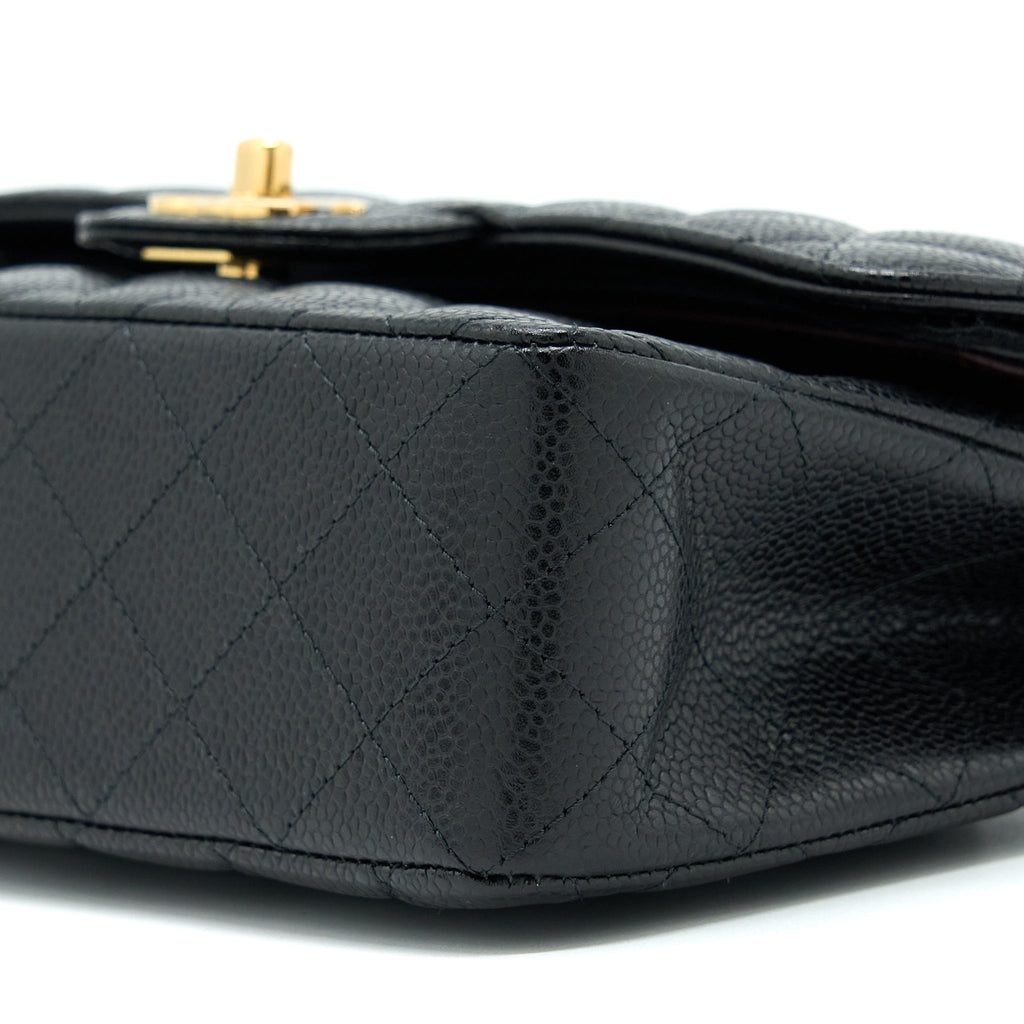CHANEL SMALL CLASSIC DOUBLE FLAP CAVIAR BLACK GHW (MICROCHIP)