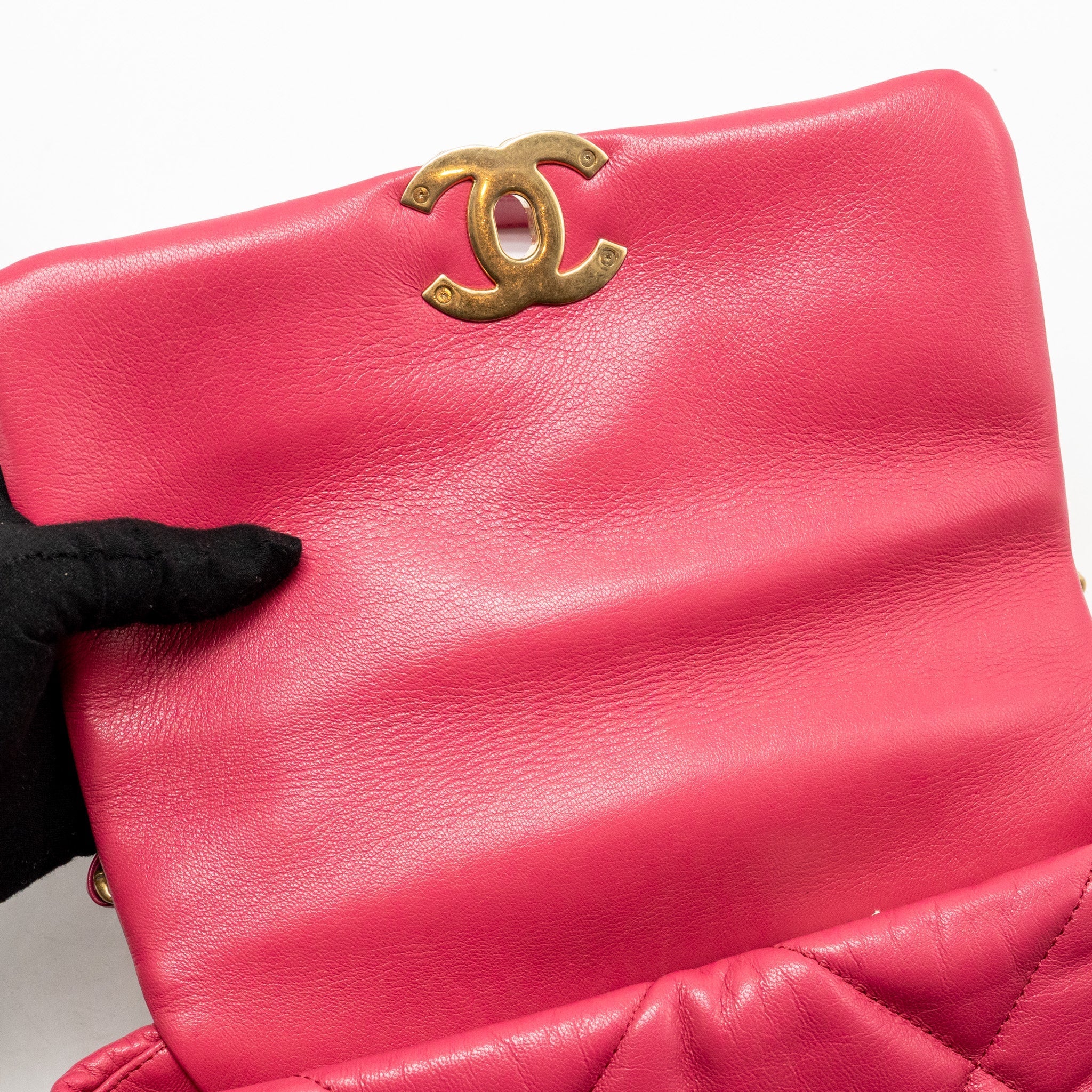 CHANEL SMALL 19 BAG LAMBSKIN PINK MULTICOLOUR HARDWARE