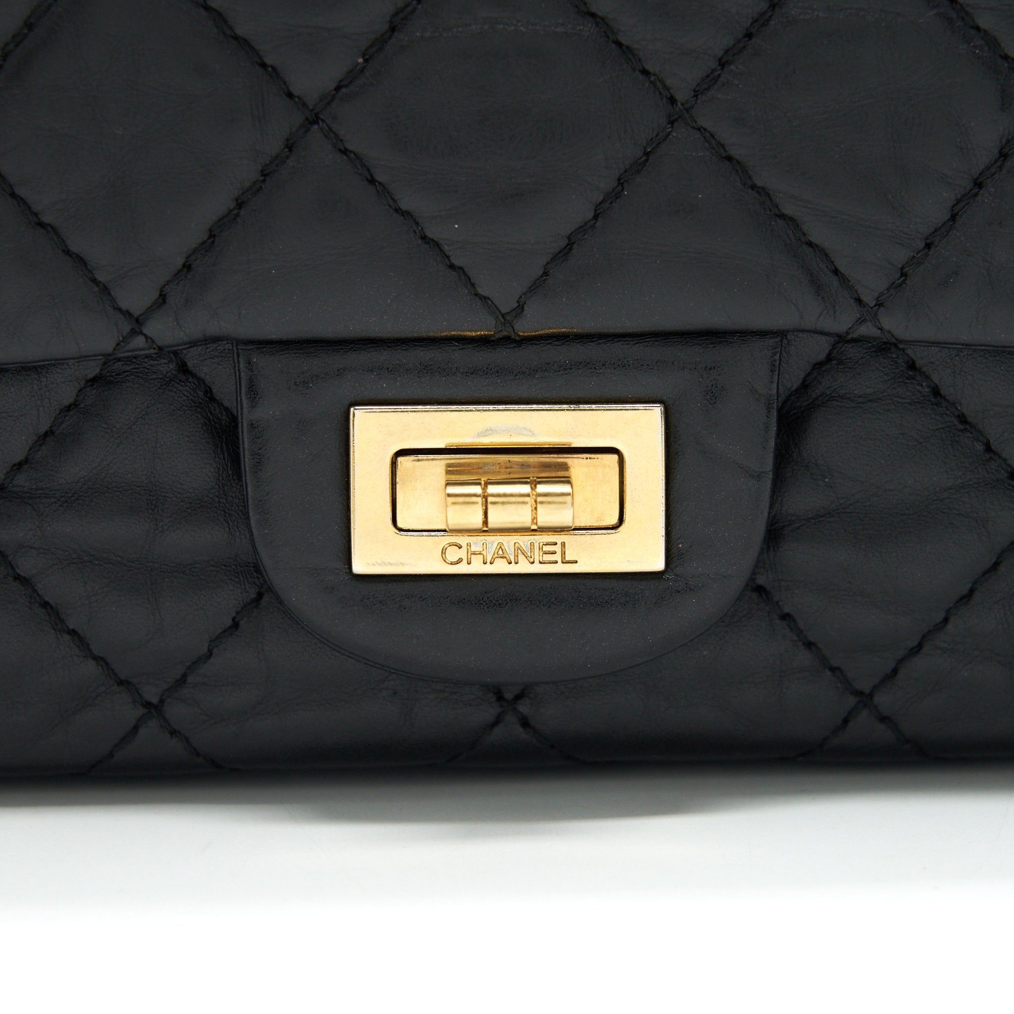 CHANEL 2.55 226 REISSUE FLAP BAG AGED CALFSKIN IN BLACK GHW